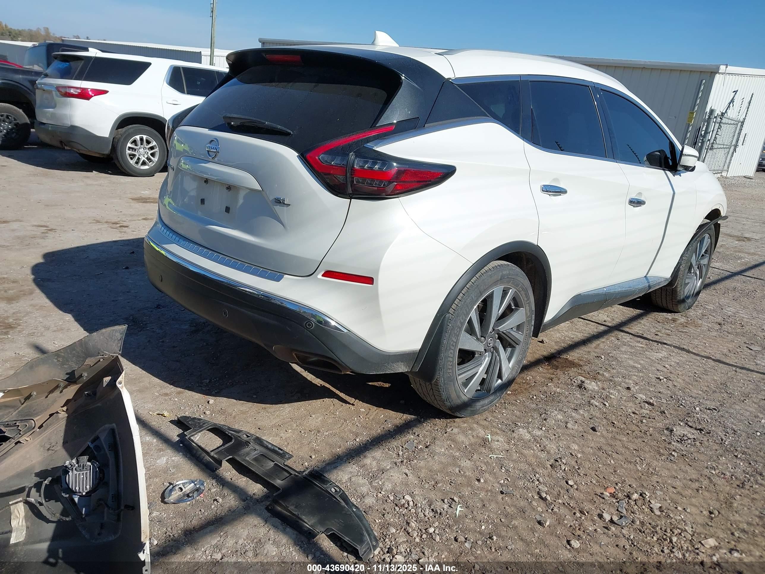 NISSAN MURANO image 4