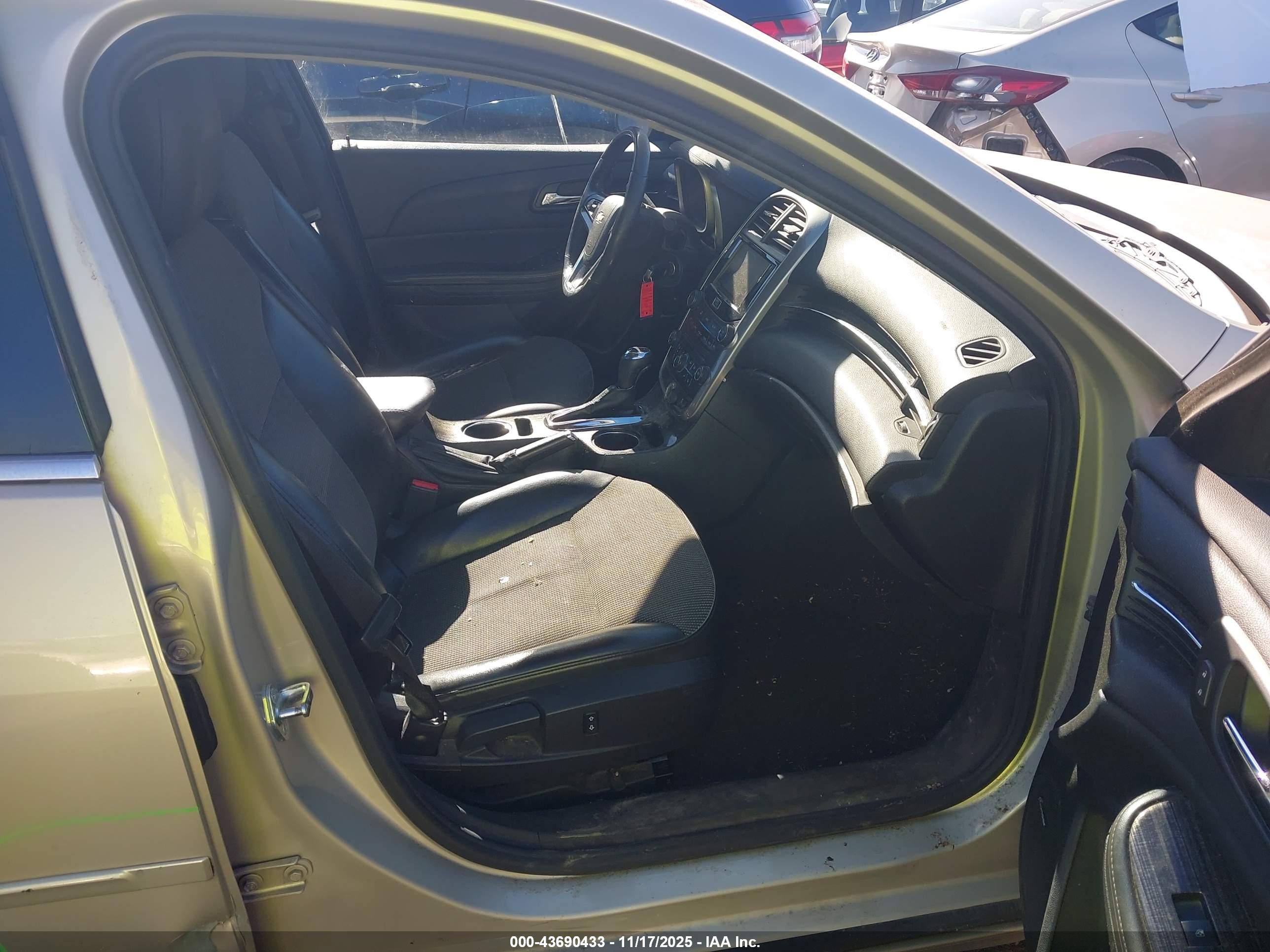 CHEVROLET MALIBU image 5
