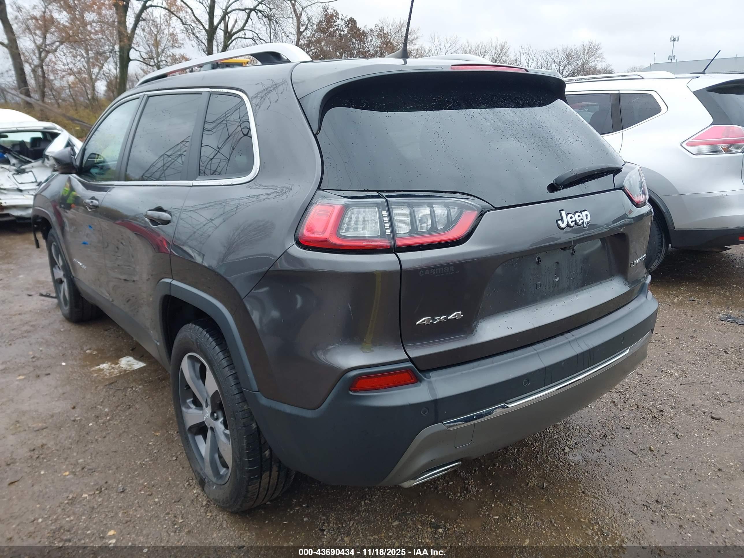 JEEP CHEROKEE image 3