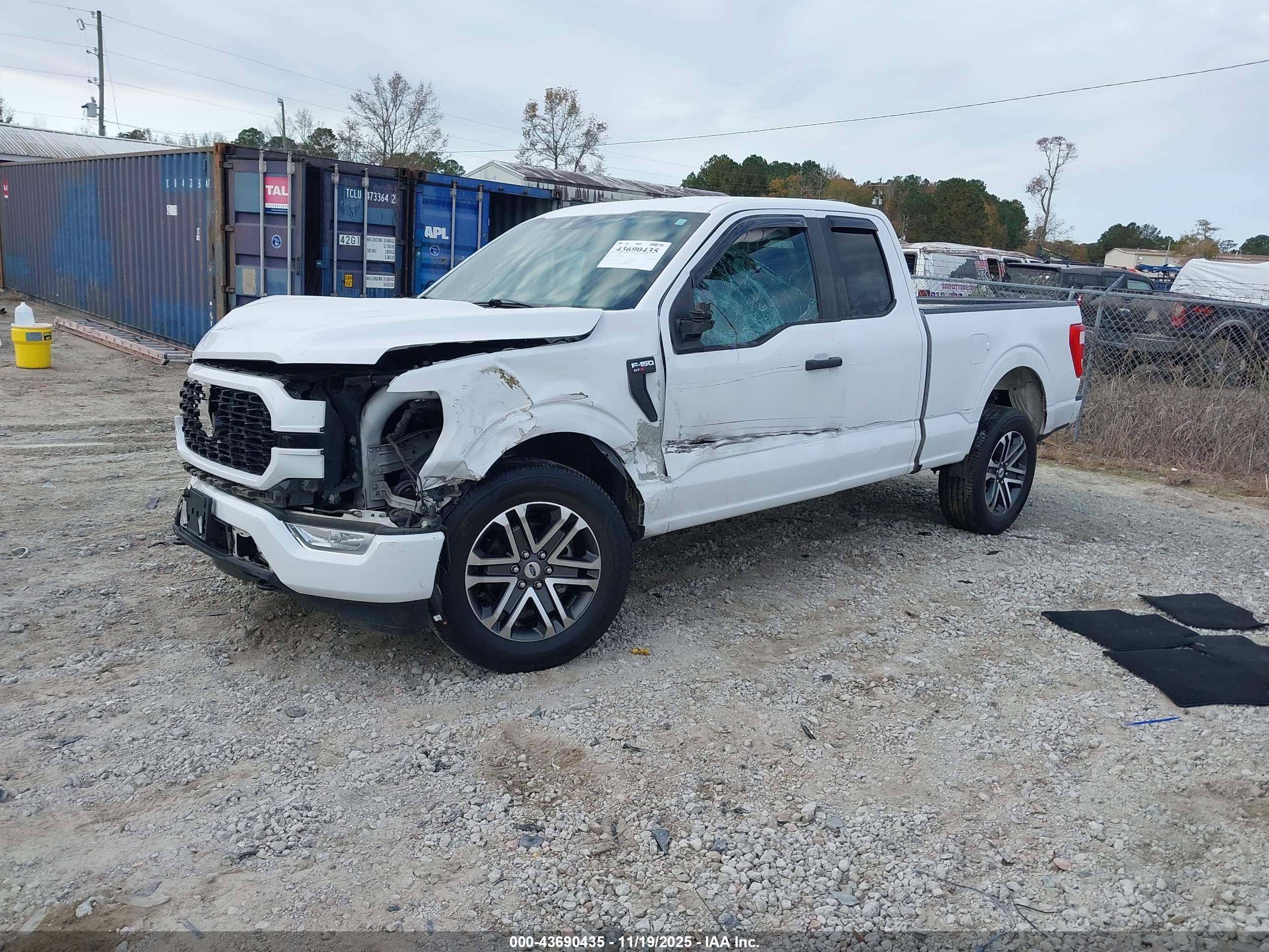 FORD F-150 image 2