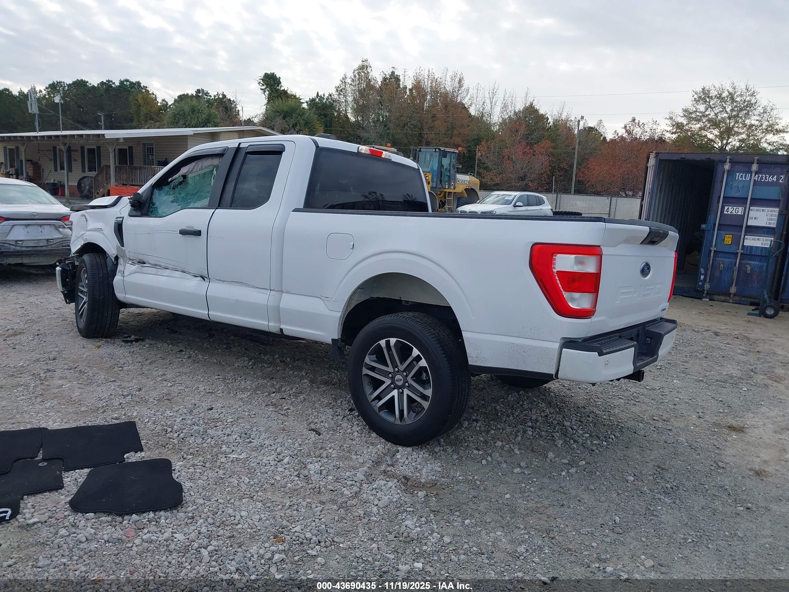 FORD F-150 image 3