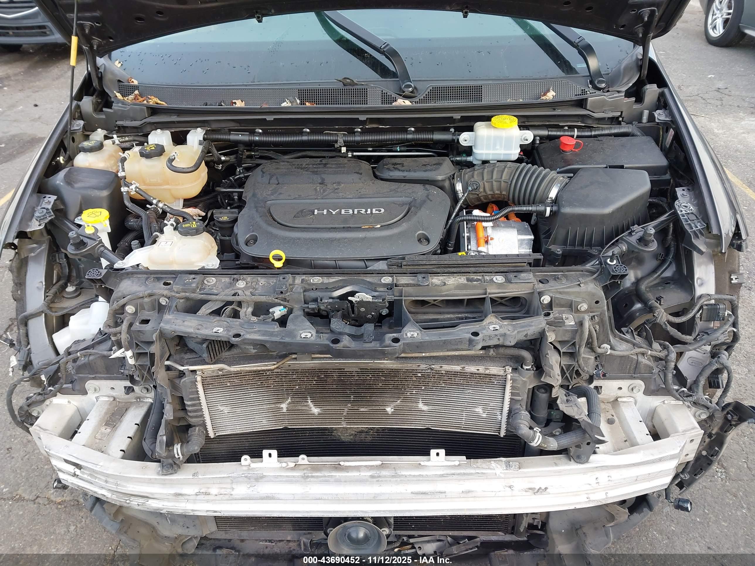 CHRYSLER PACIFICA image 10