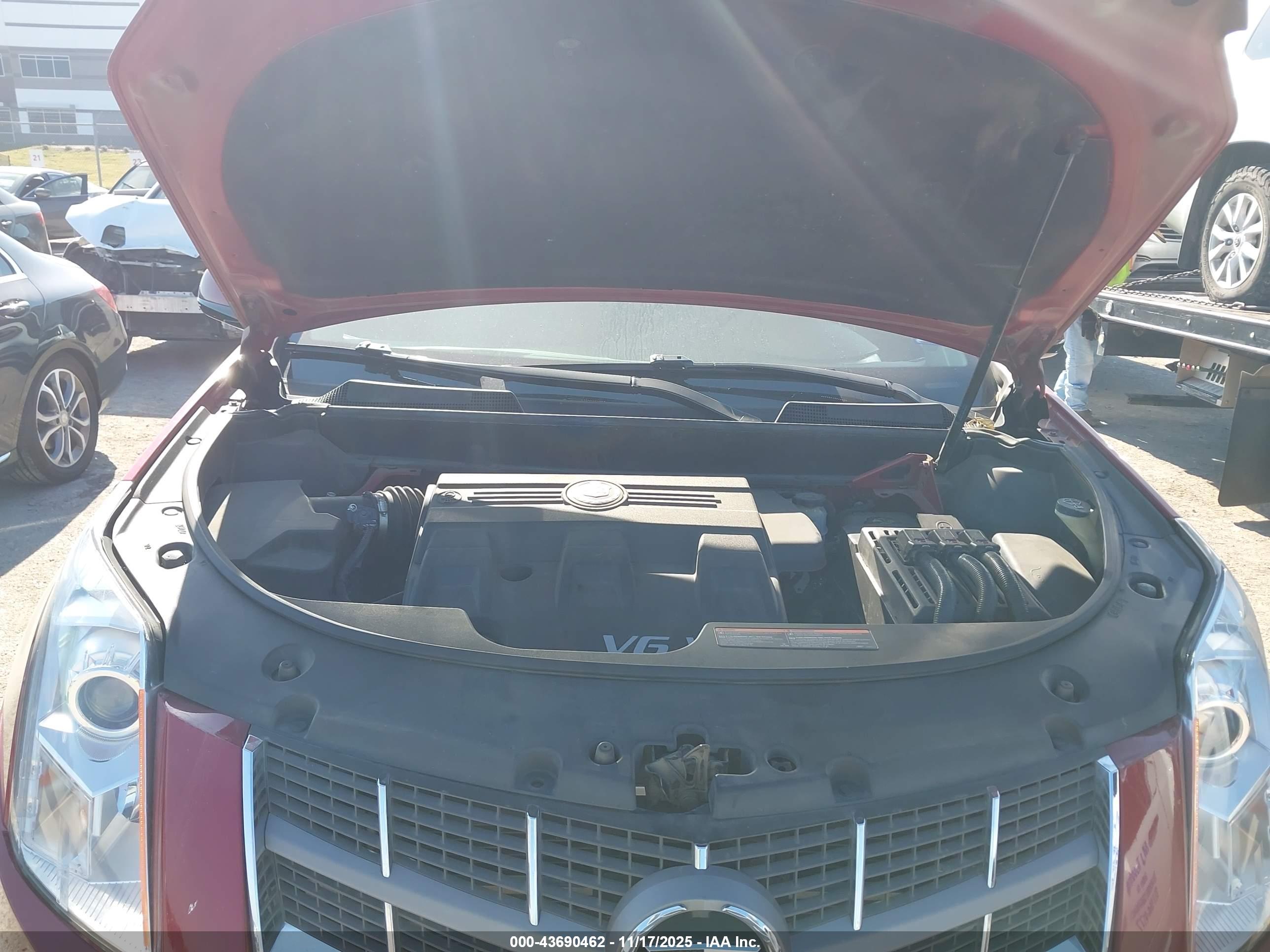CADILLAC SRX image 10