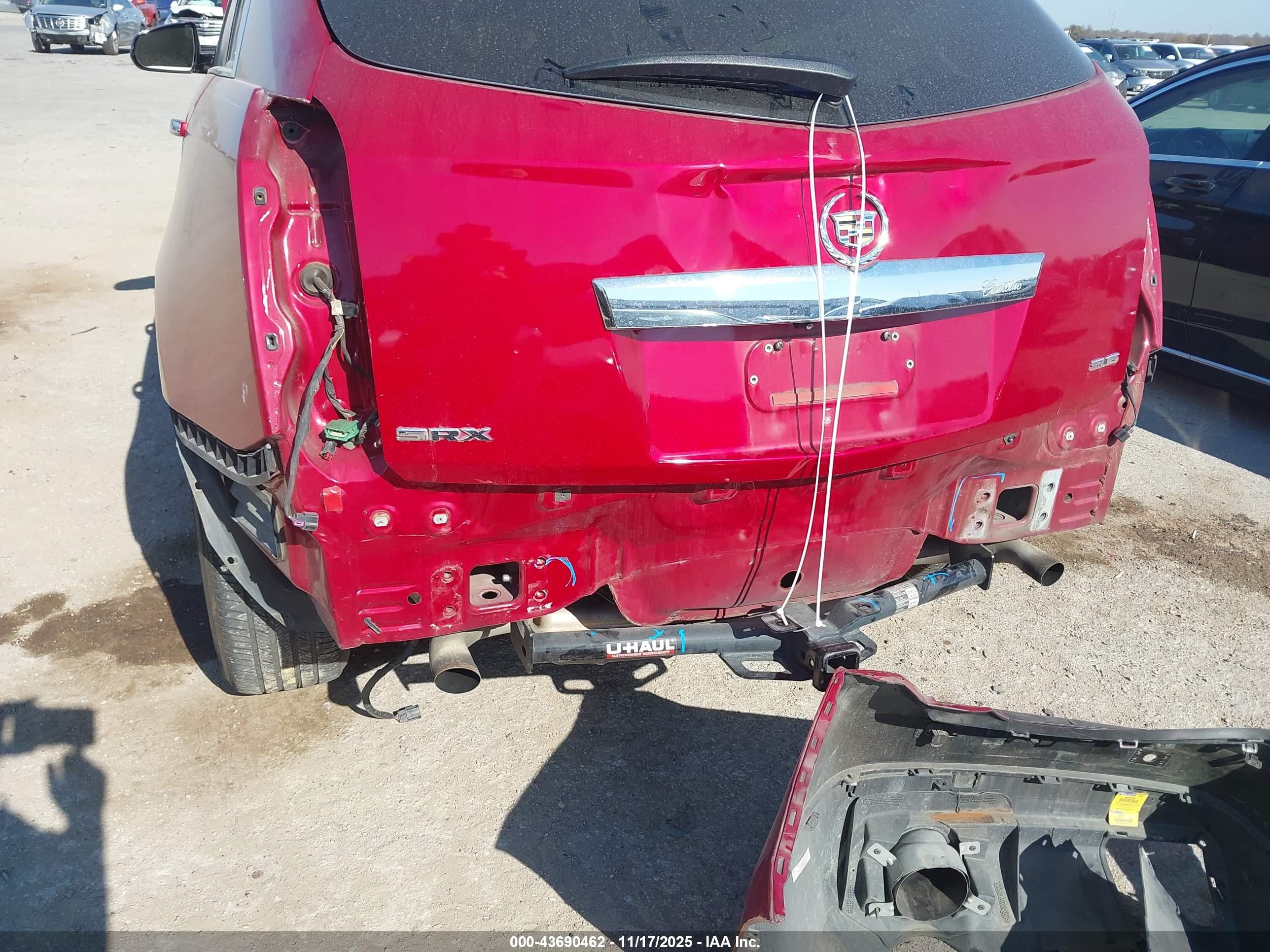 CADILLAC SRX image 6