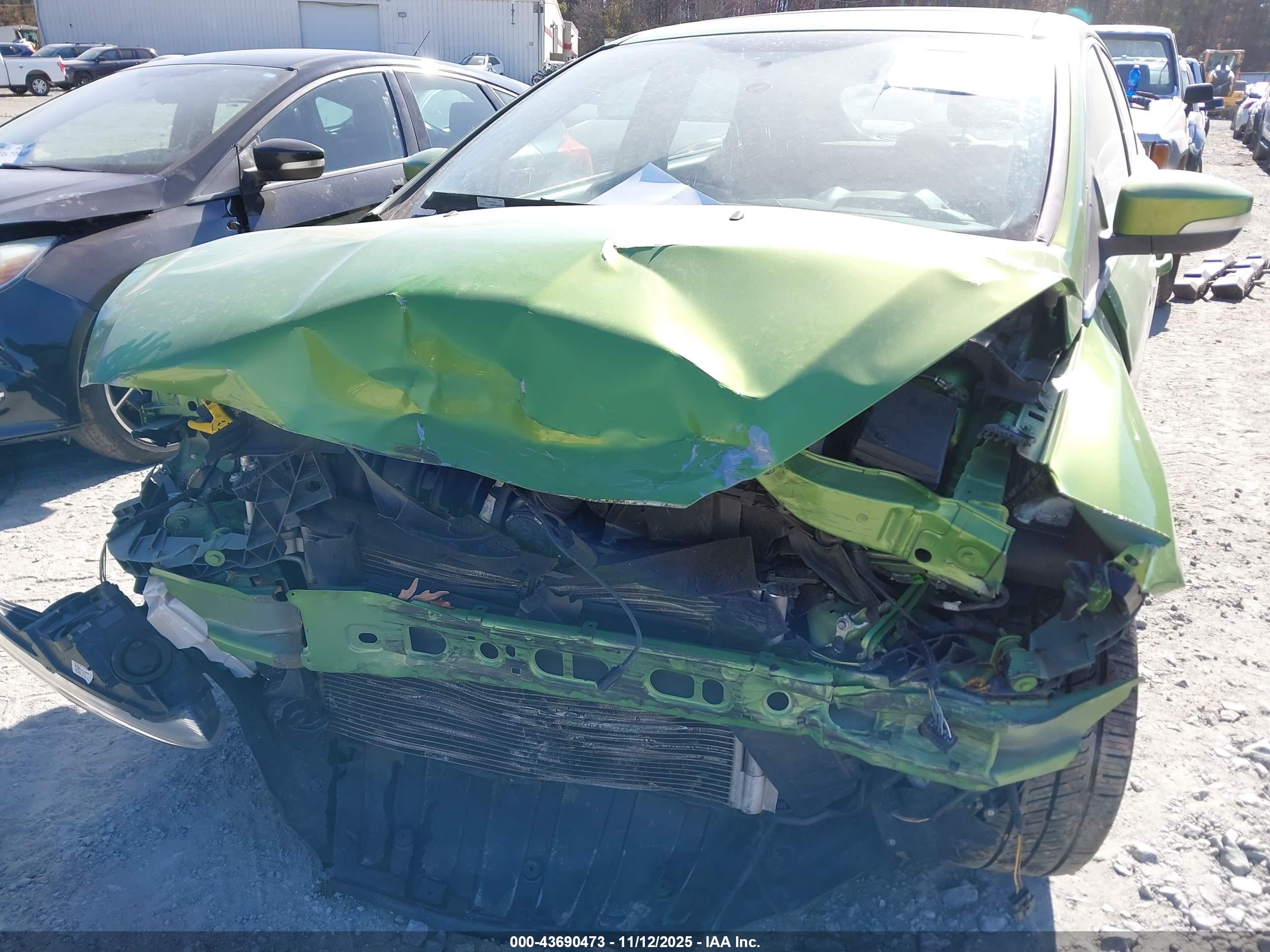 FORD FOCUS image 6