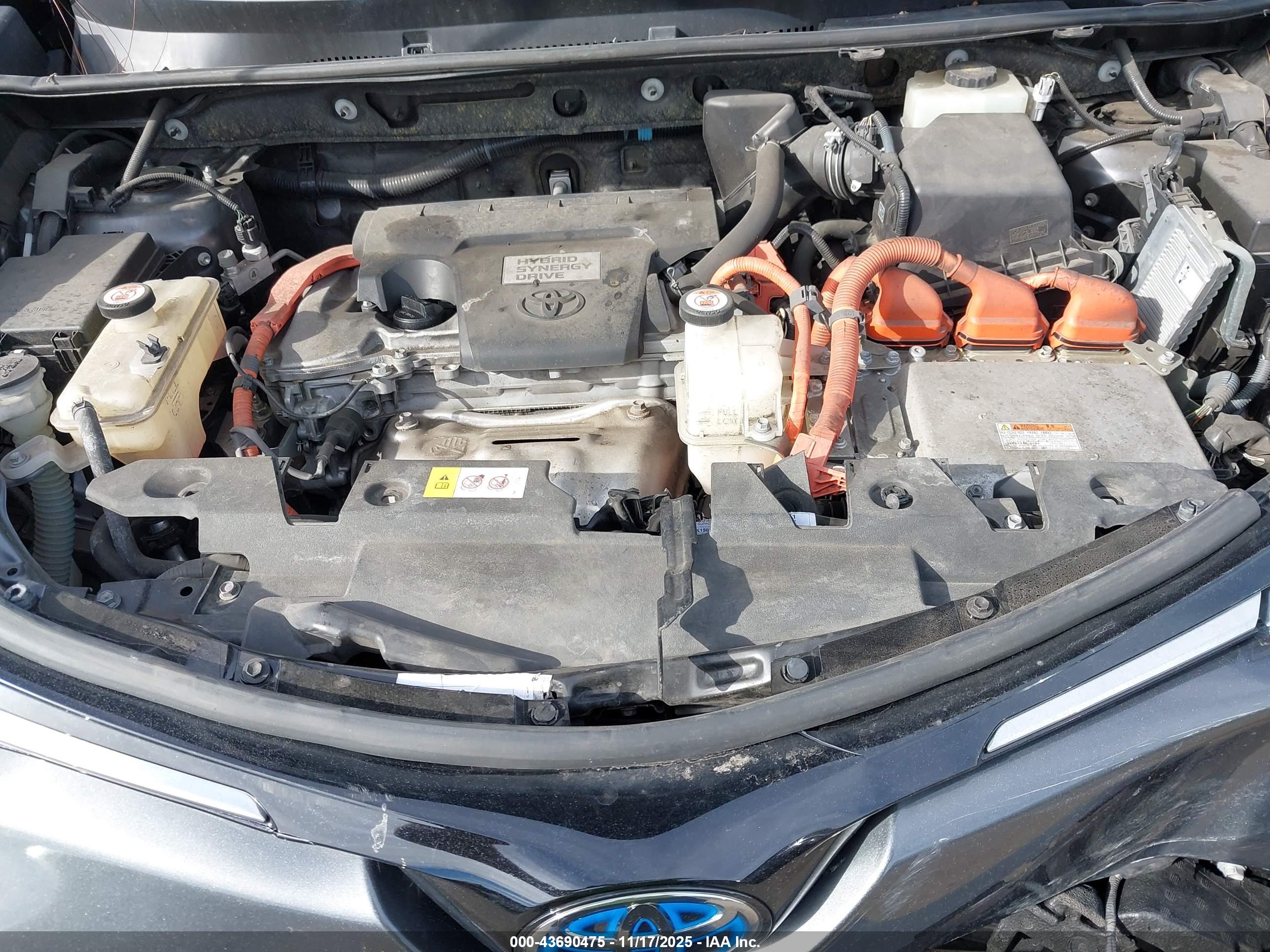TOYOTA RAV4 image 10