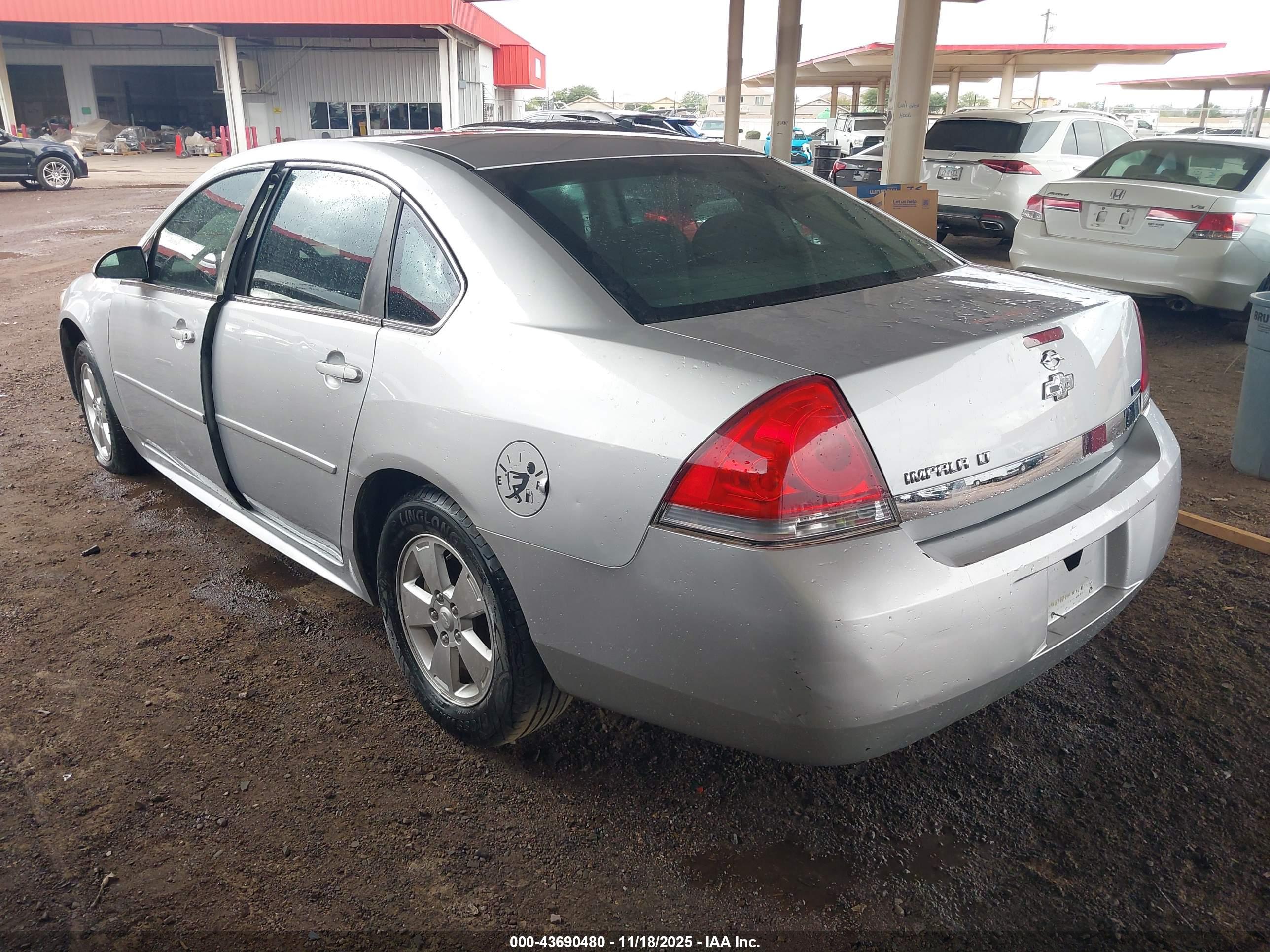 CHEVROLET IMPALA image 3