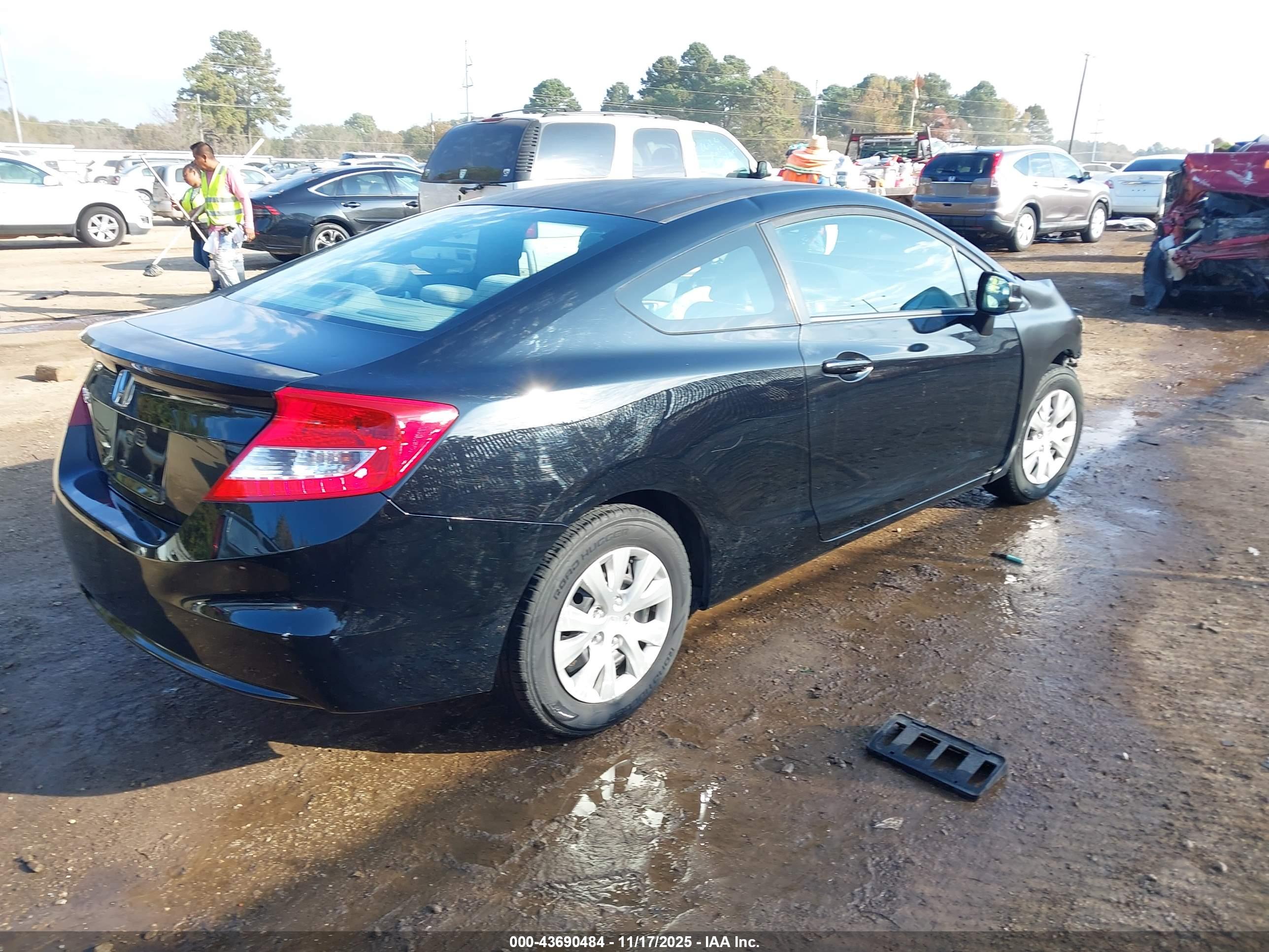 HONDA CIVIC image 4