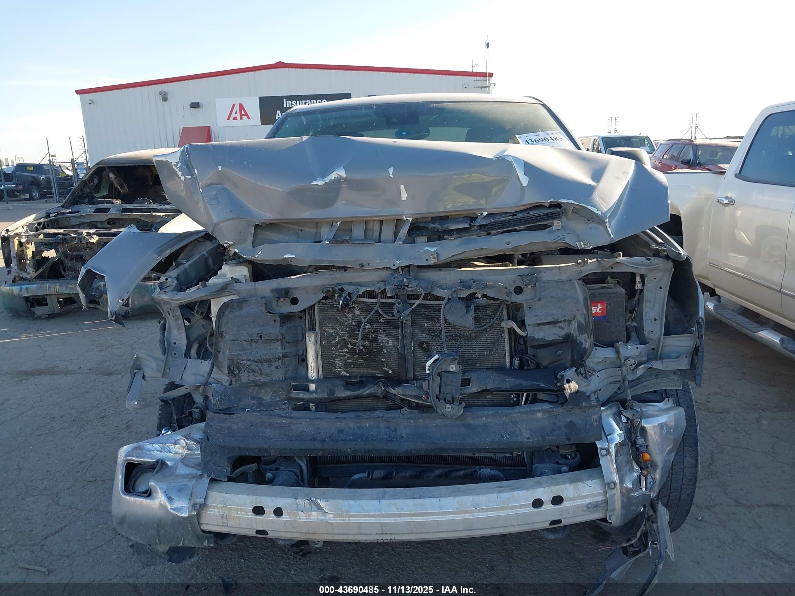 TOYOTA TUNDRA image 6