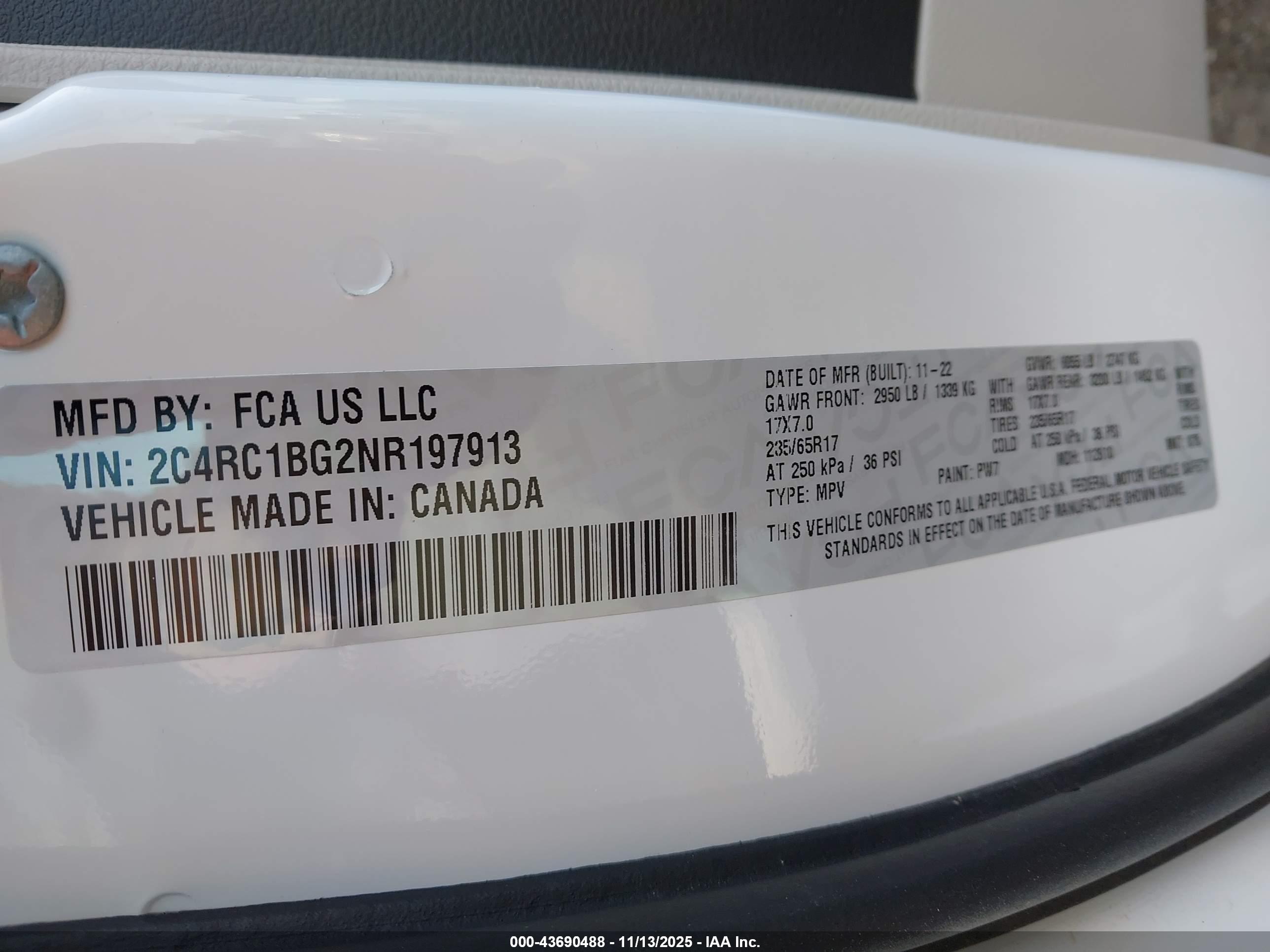 CHRYSLER PACIFICA image 9