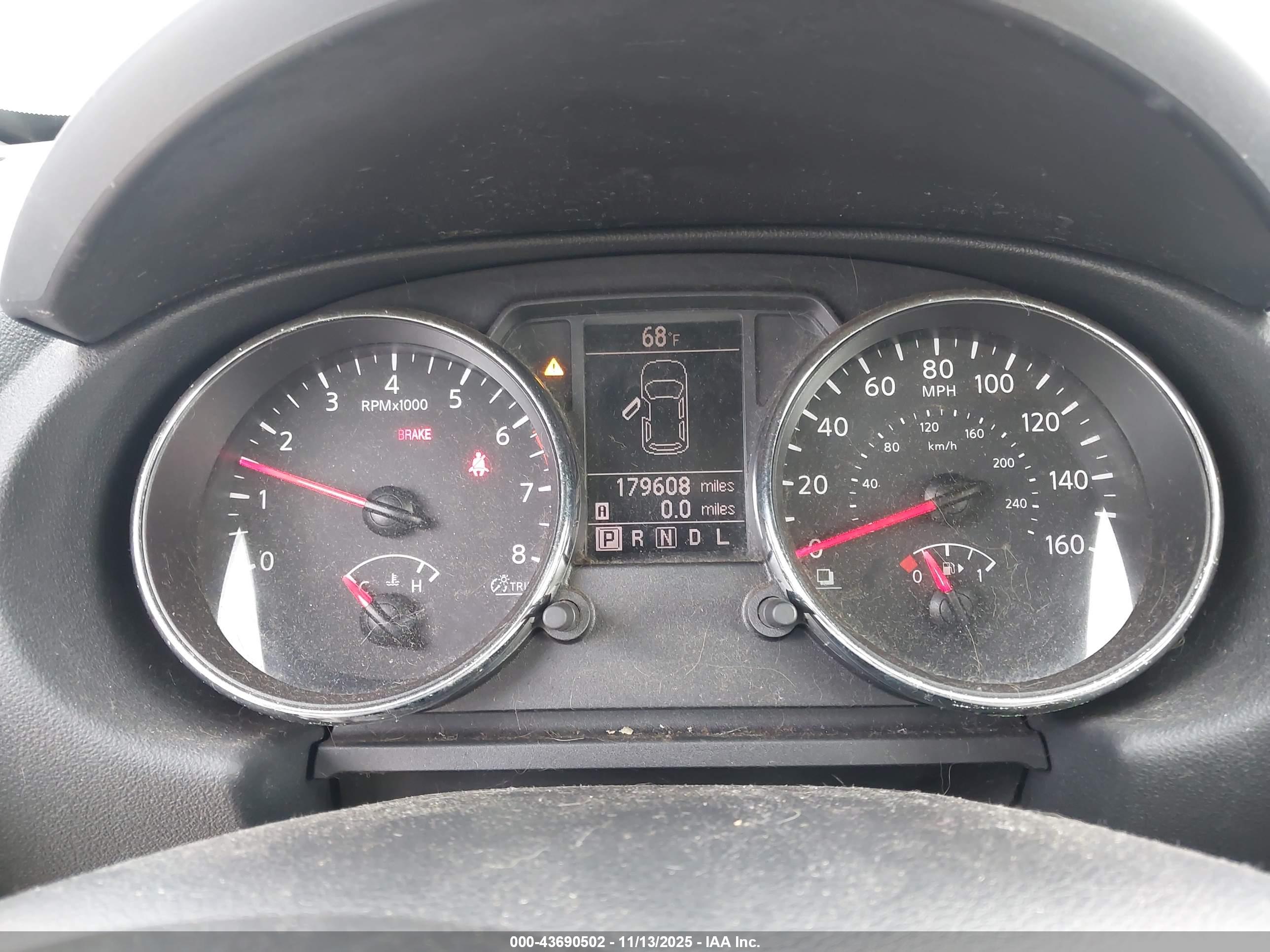 NISSAN ROGUE image 7
