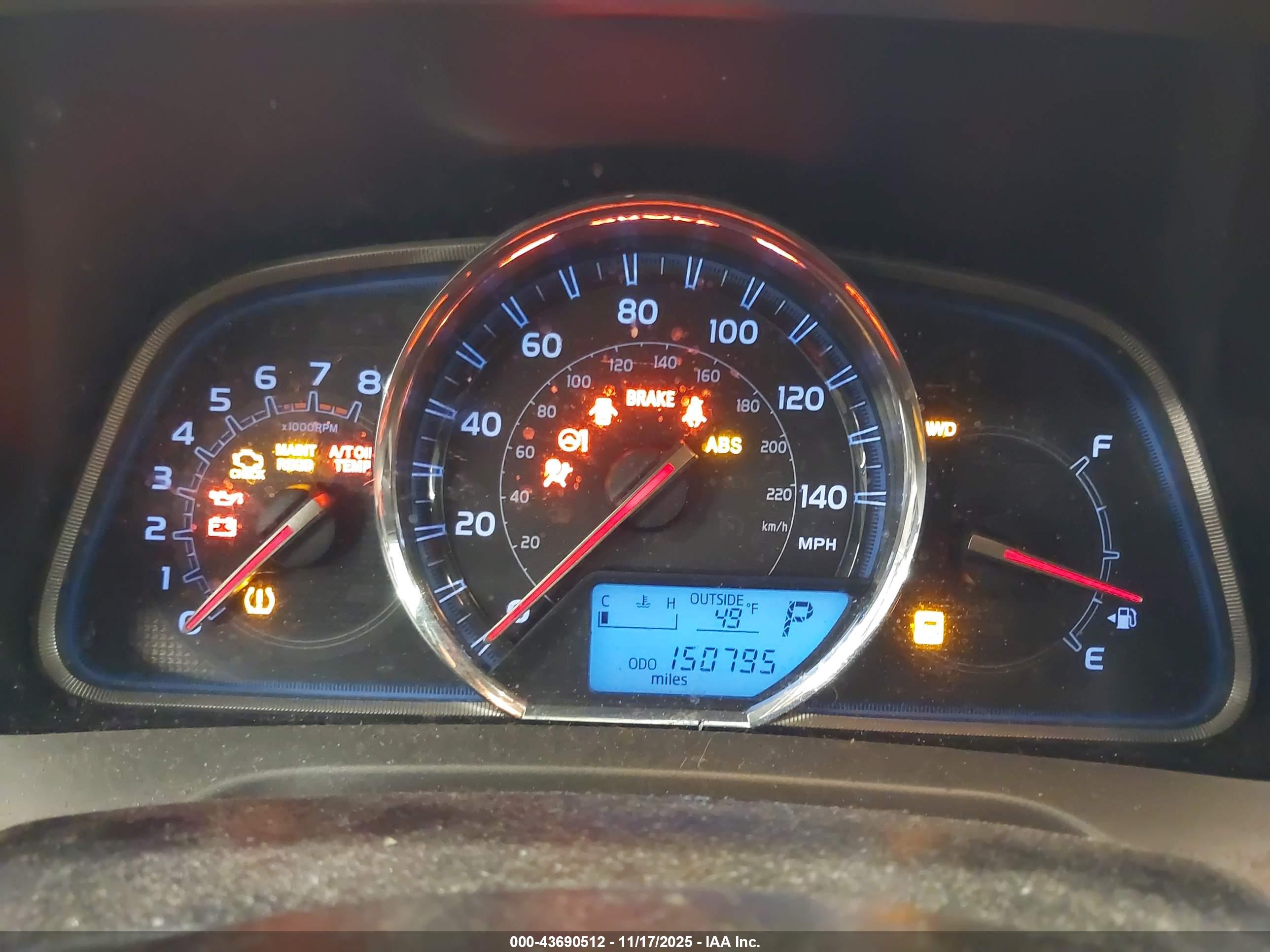 TOYOTA RAV4 image 7