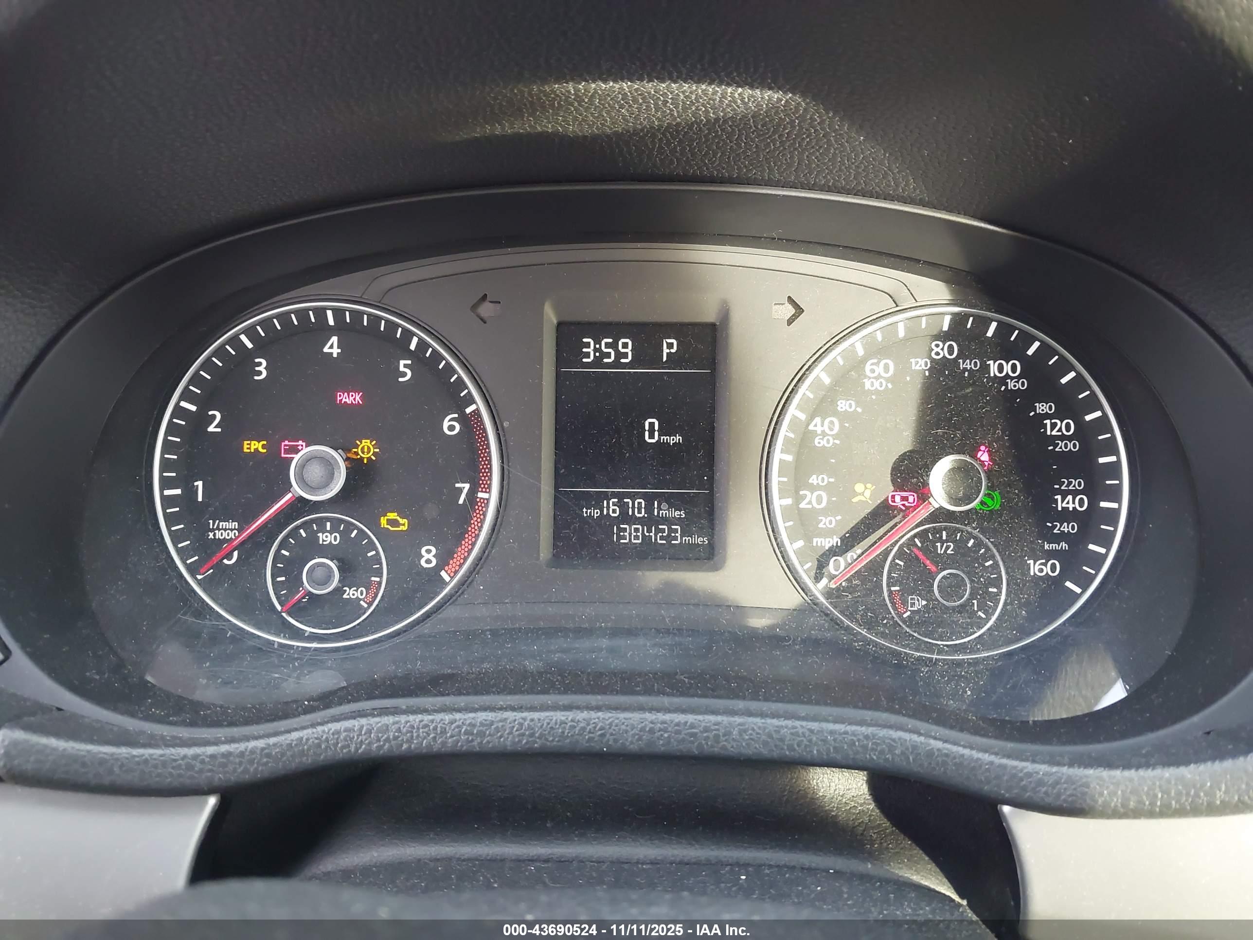 VOLKSWAGEN PASSAT image 7