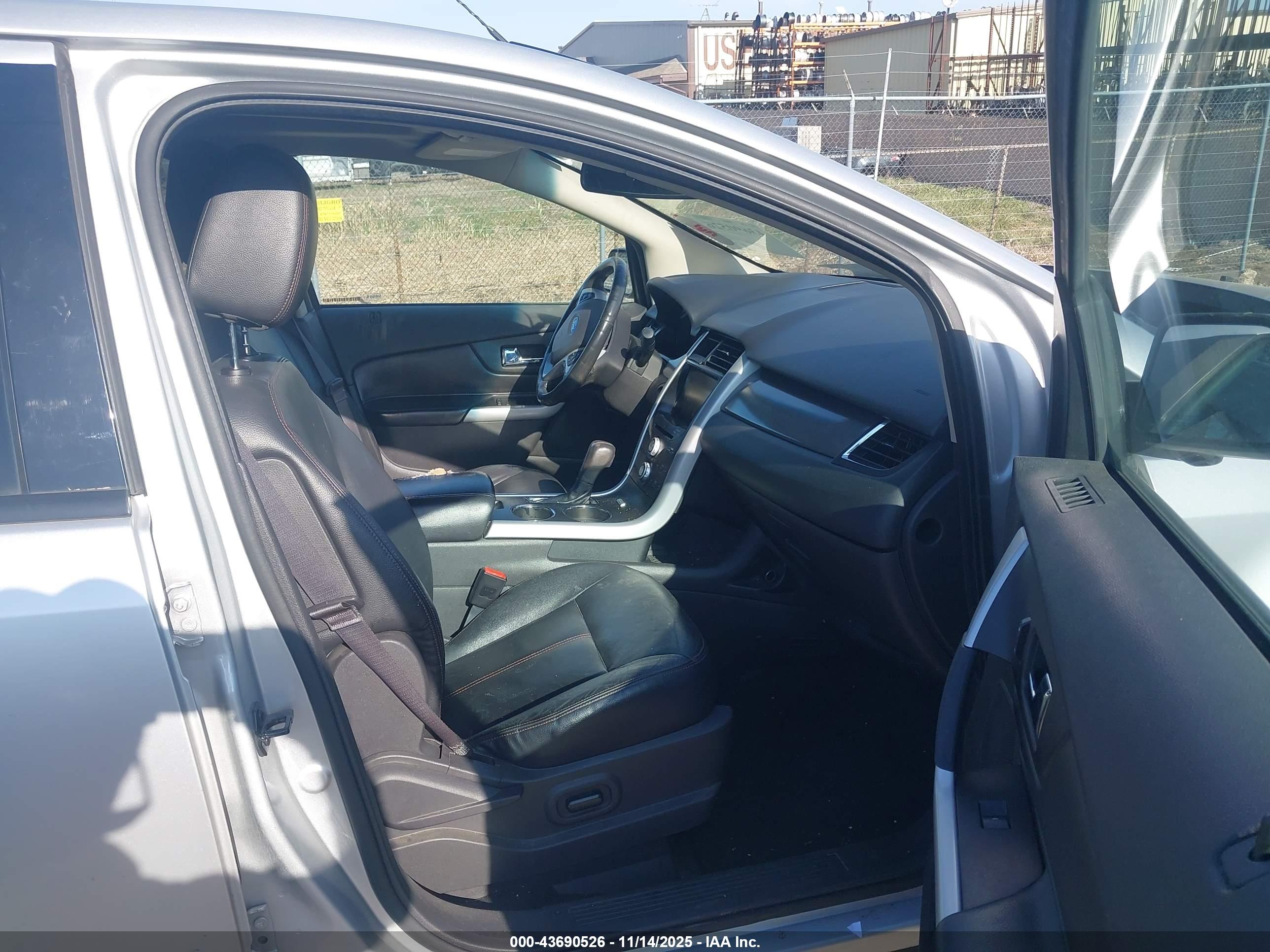 FORD EDGE image 5