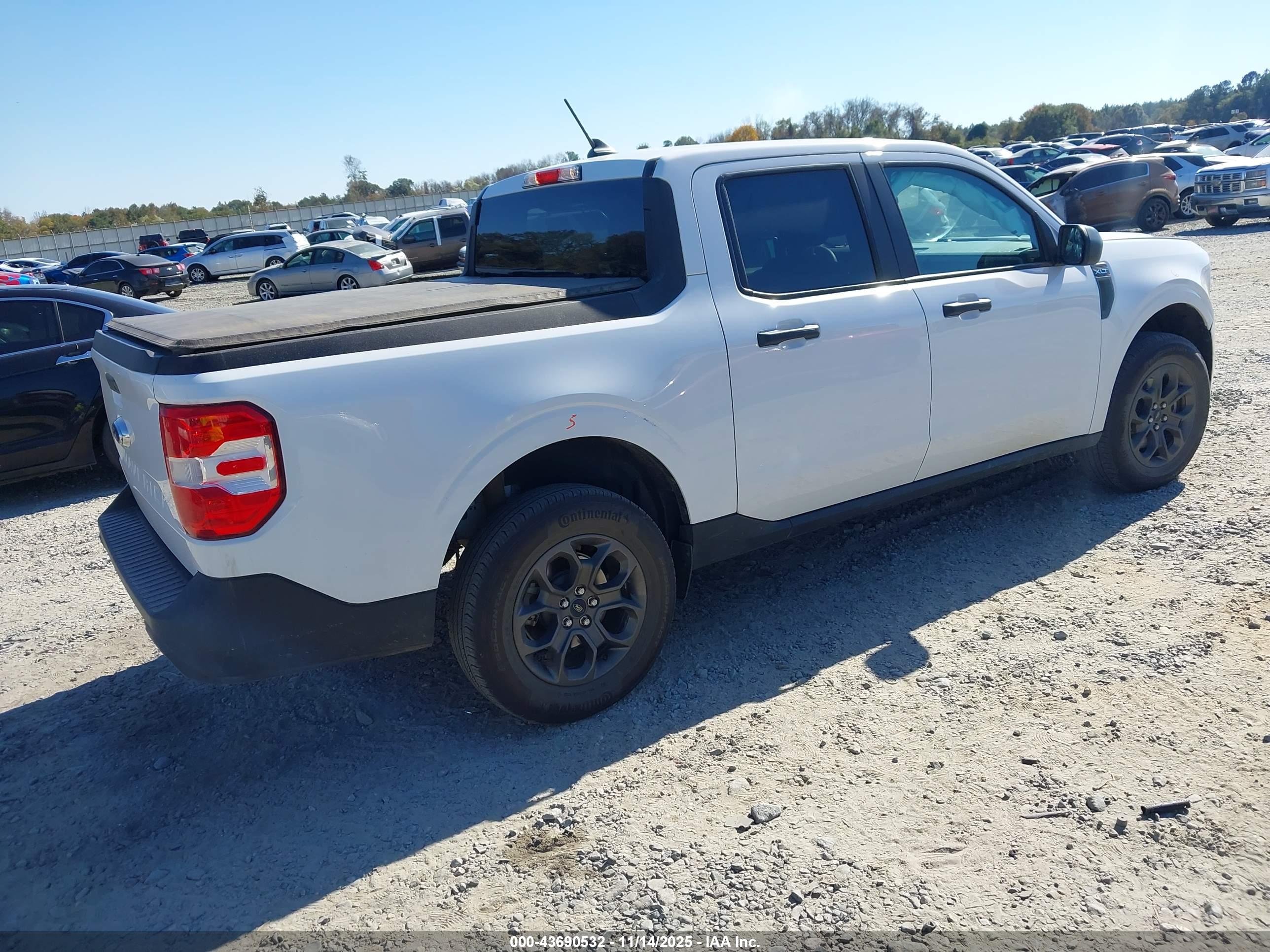 FORD MAVERICK image 4
