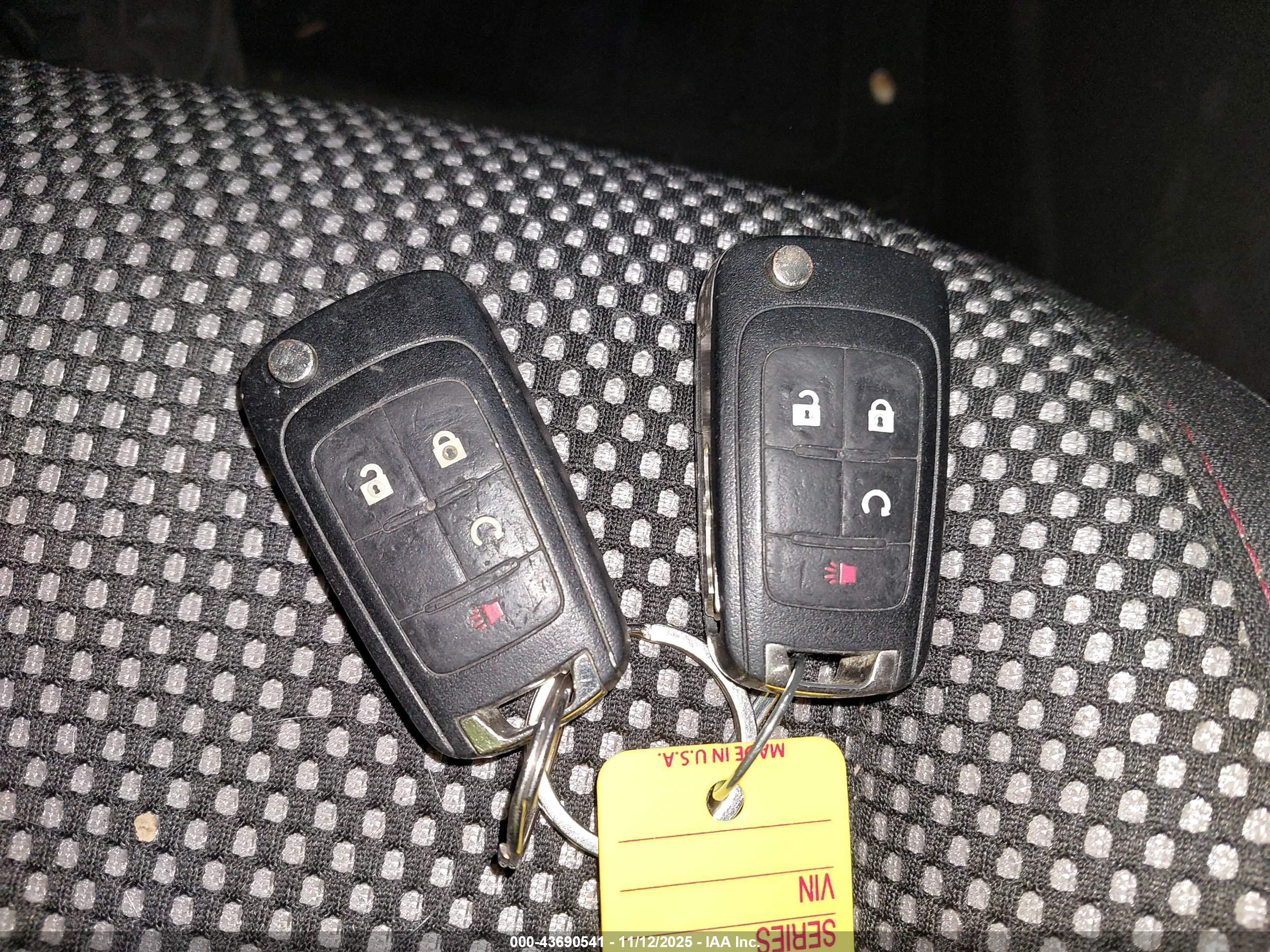 CHEVROLET EQUINOX image 11