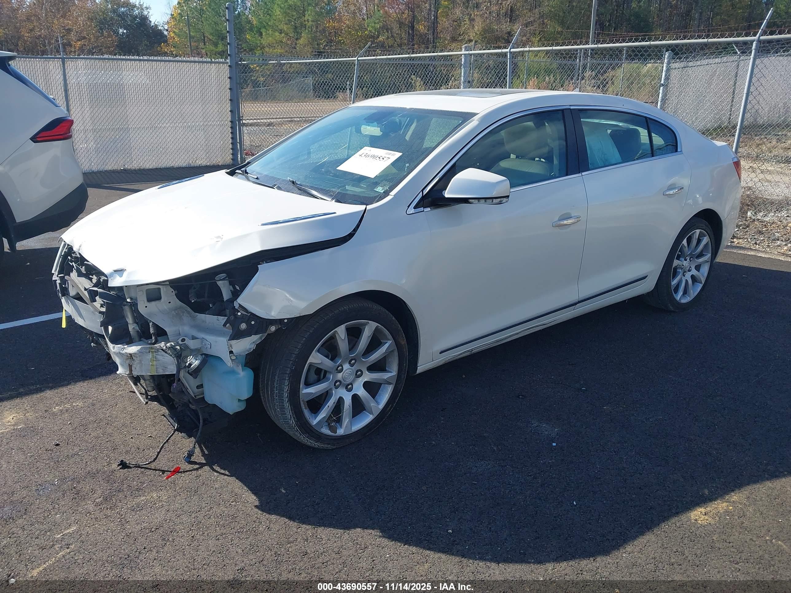 BUICK LACROSSE image 2