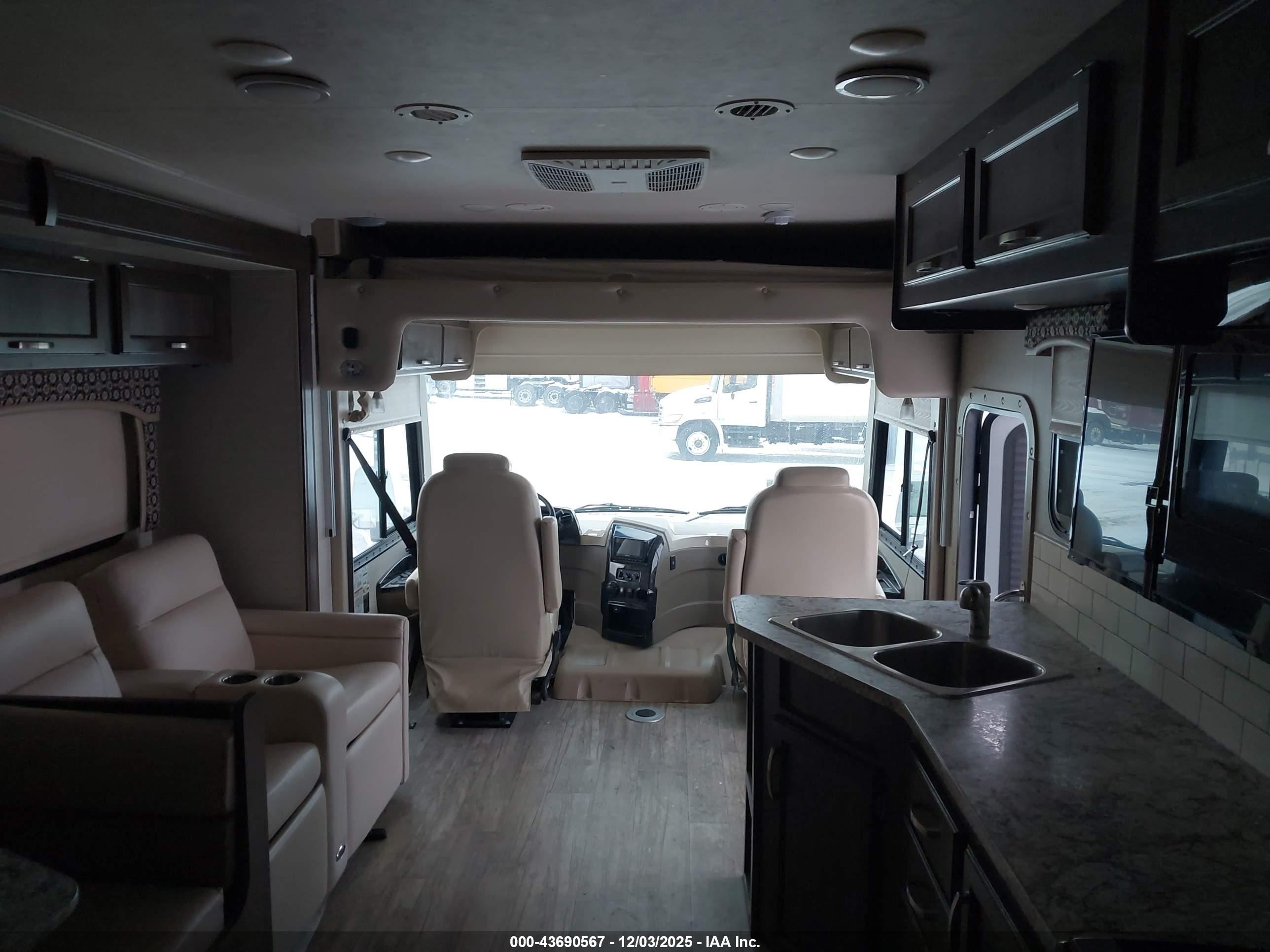 FORD F53 image 5
