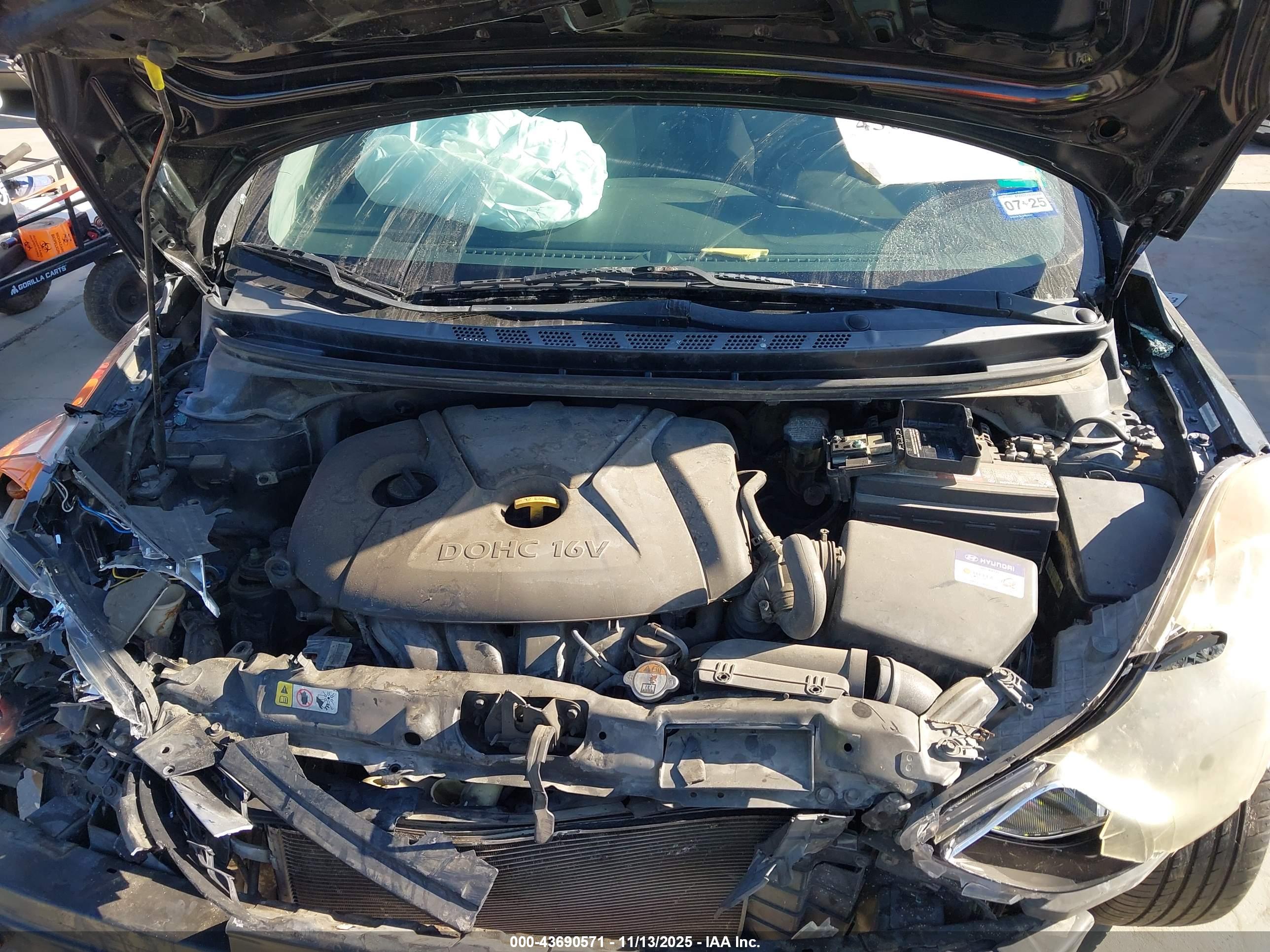HYUNDAI ELANTRA image 10