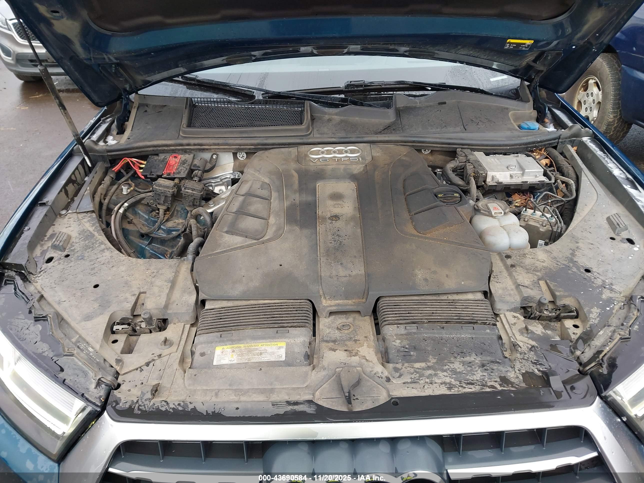AUDI Q7 image 10