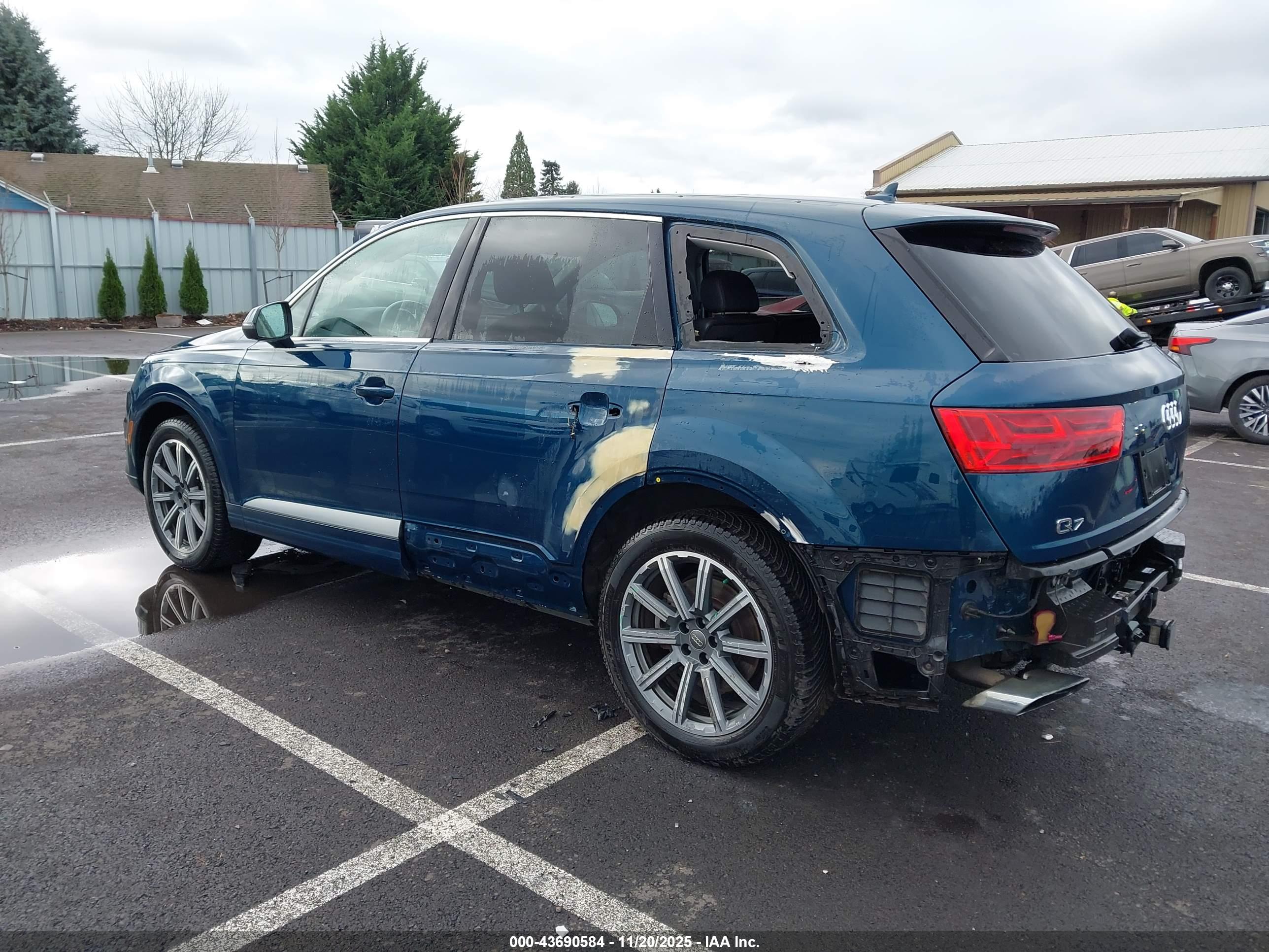 AUDI Q7 image 3