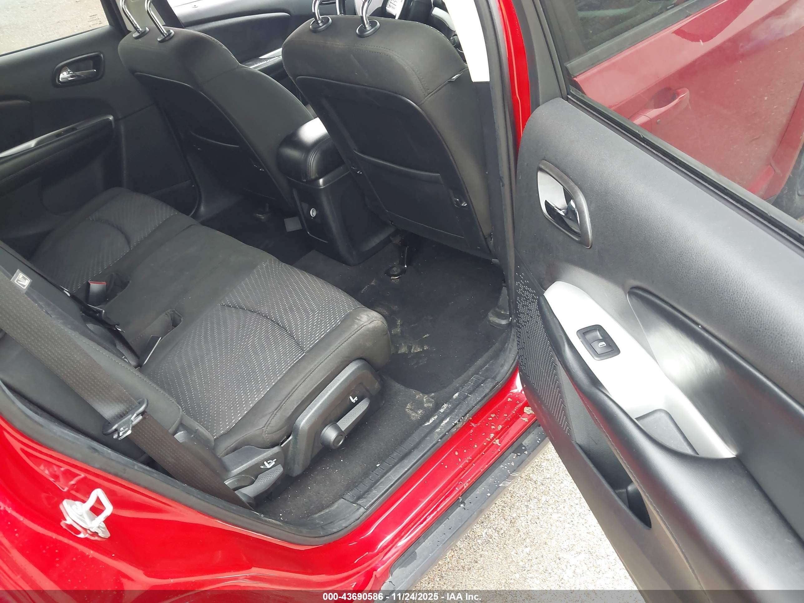 DODGE JOURNEY image 8