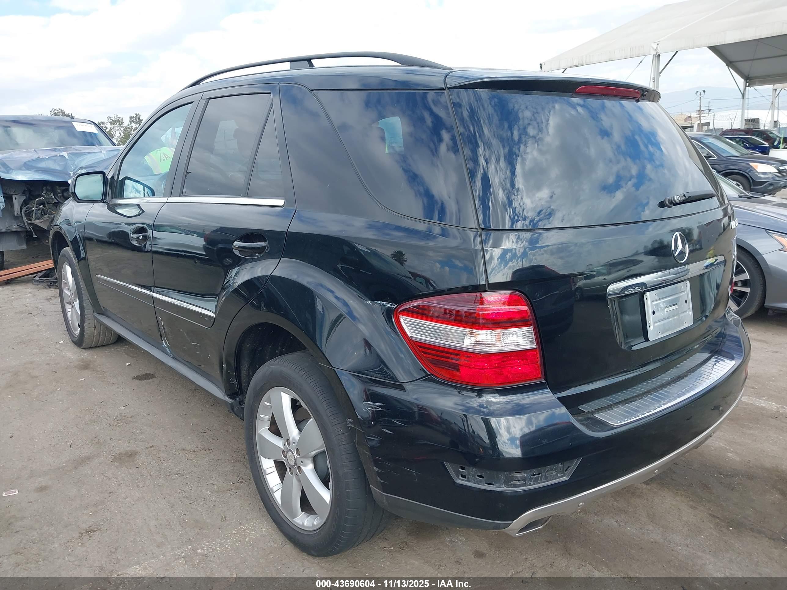 MERCEDES-BENZ ML image 3