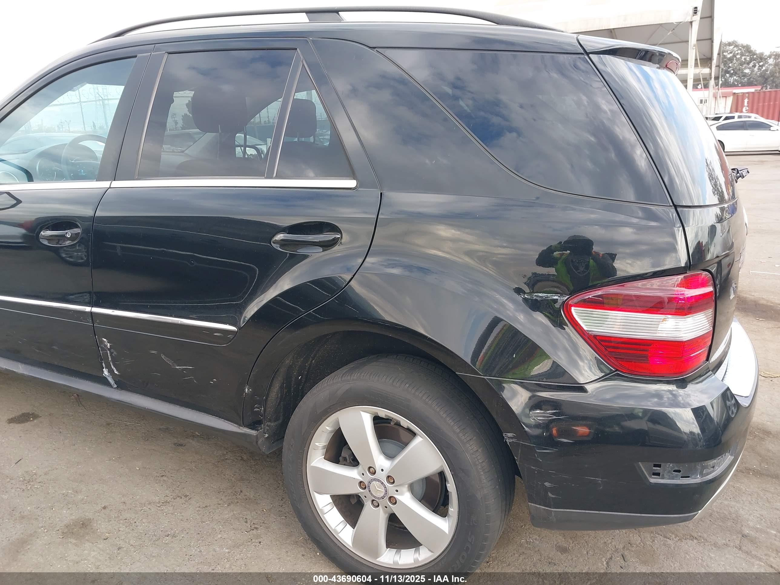 MERCEDES-BENZ ML image 6