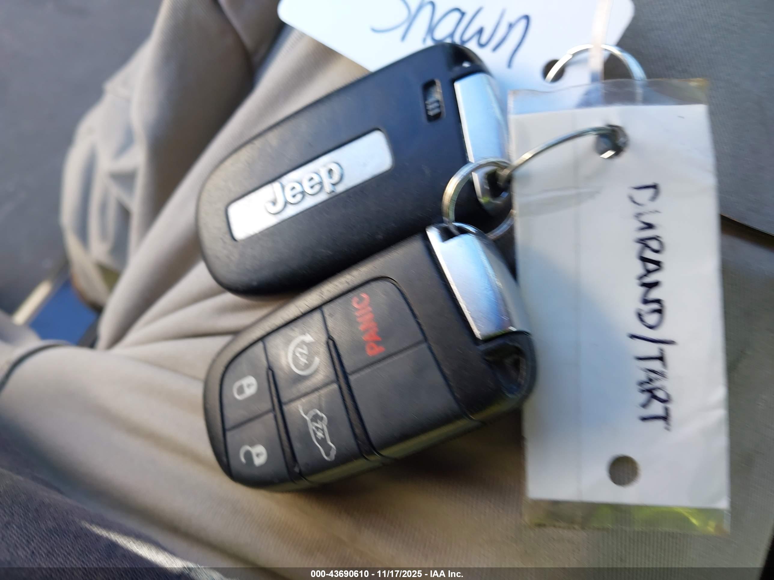JEEP GRAND image 11