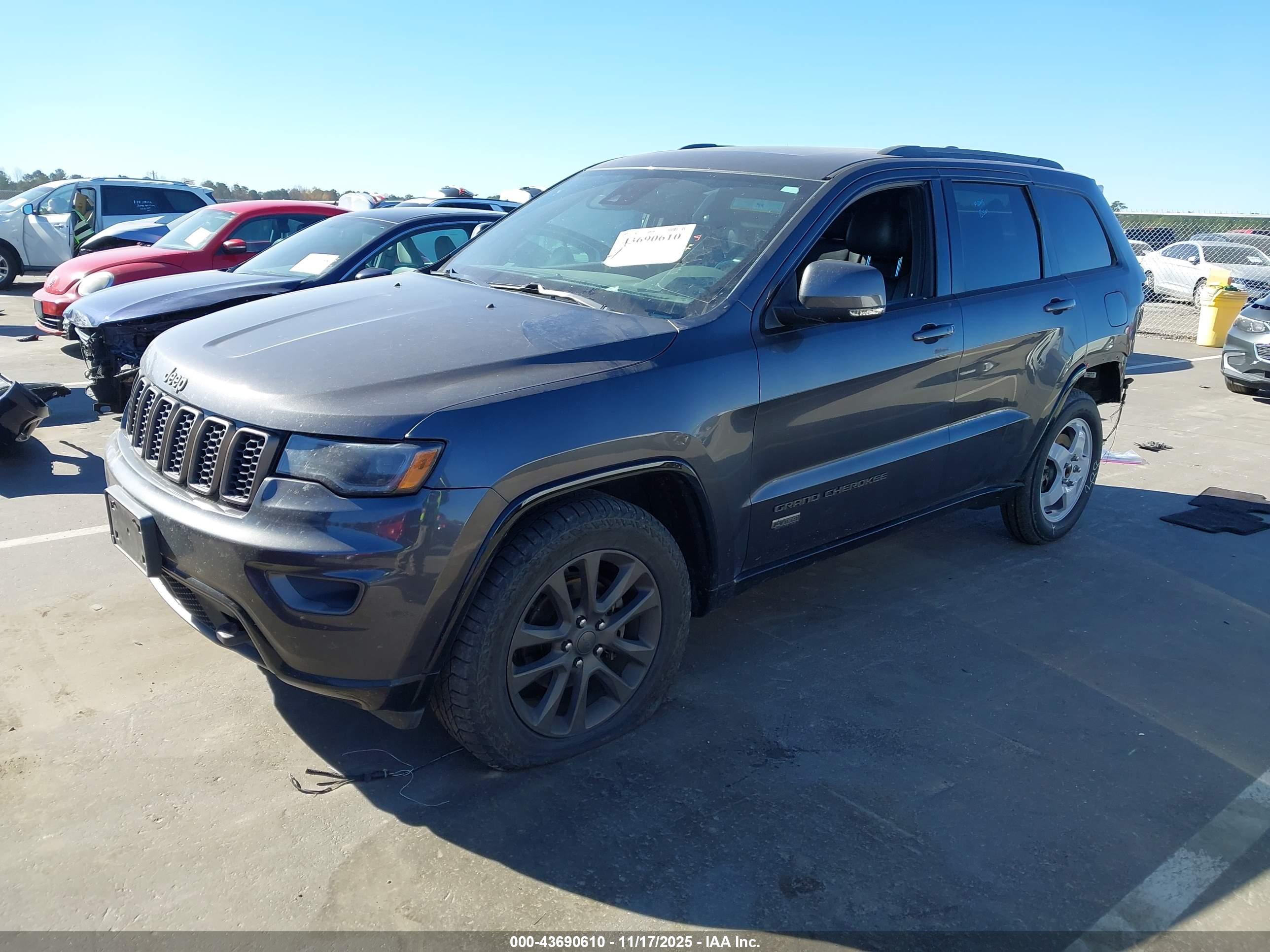 JEEP GRAND image 2