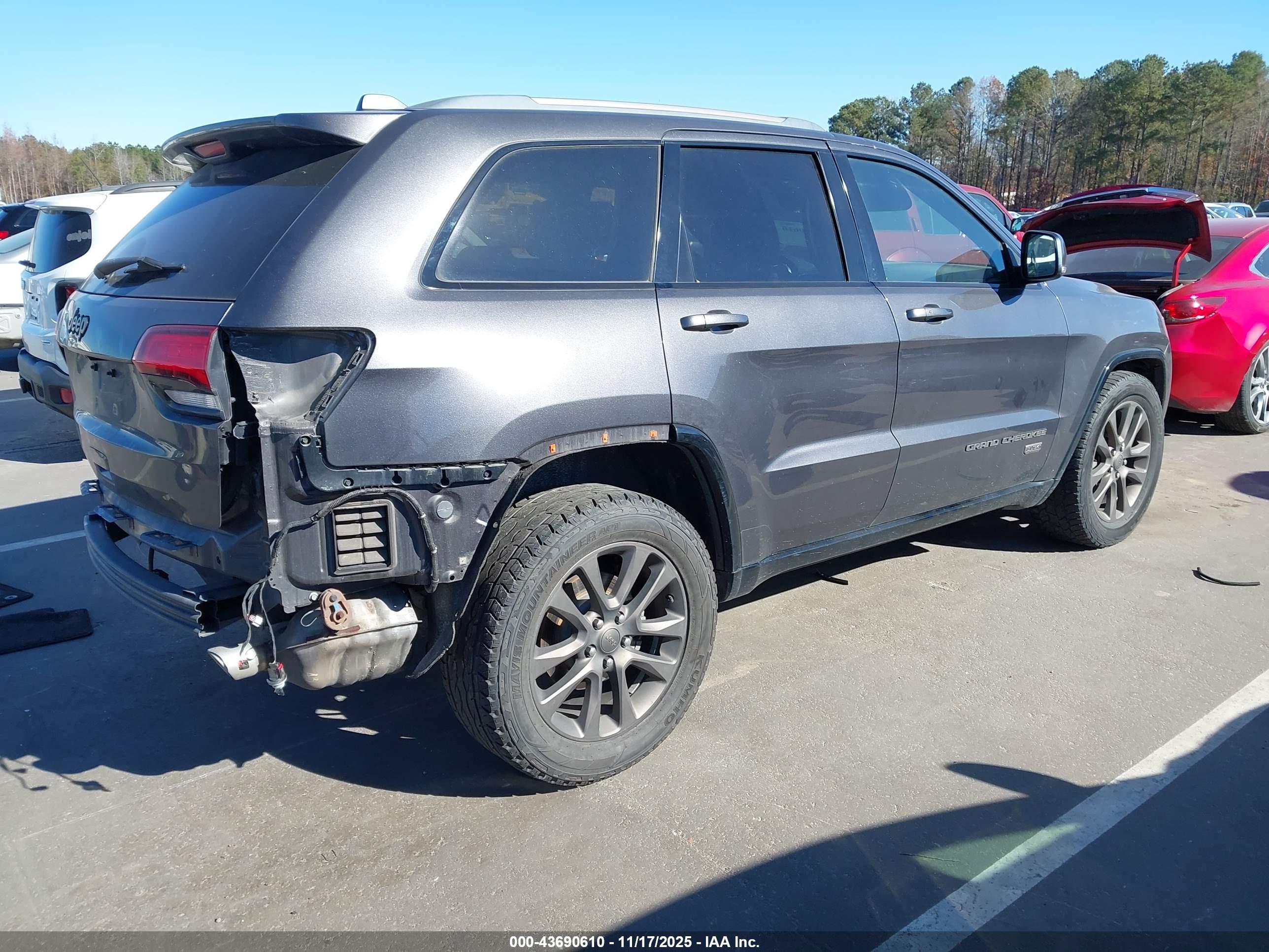 JEEP GRAND image 4