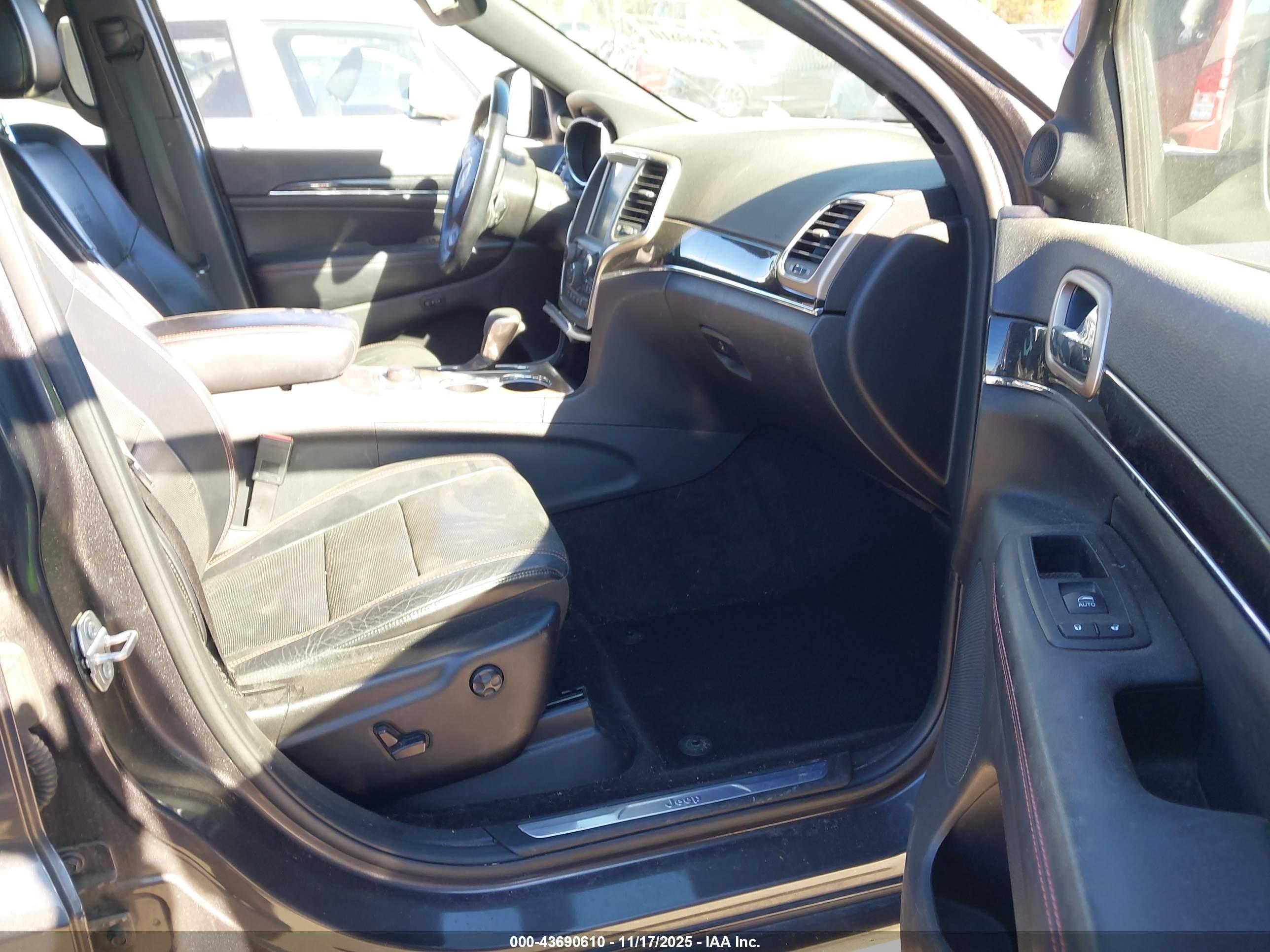 JEEP GRAND image 5