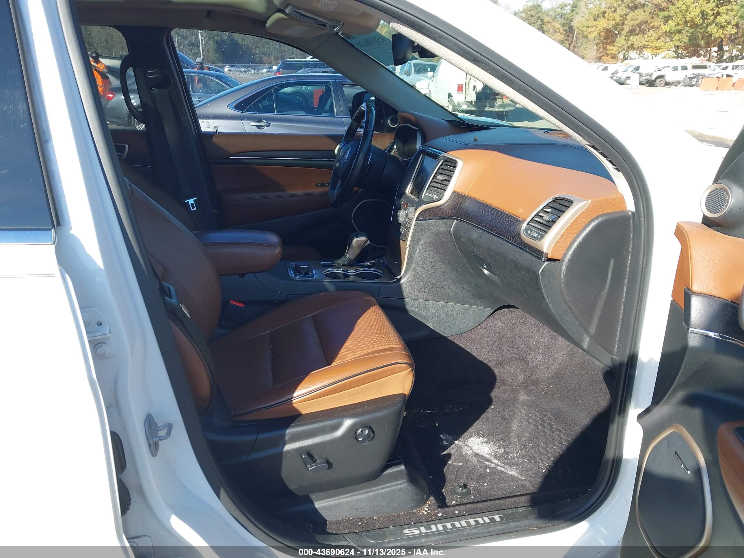 JEEP GRAND image 5