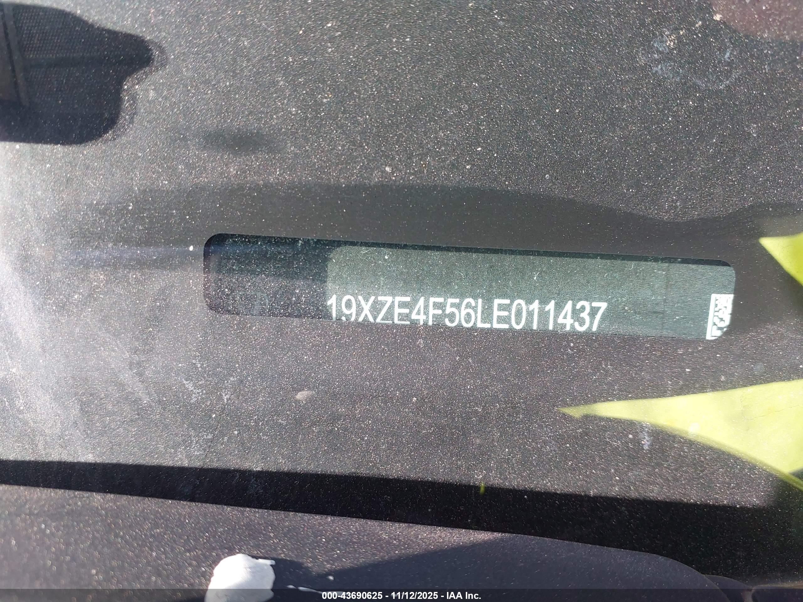 HONDA INSIGHT image 9