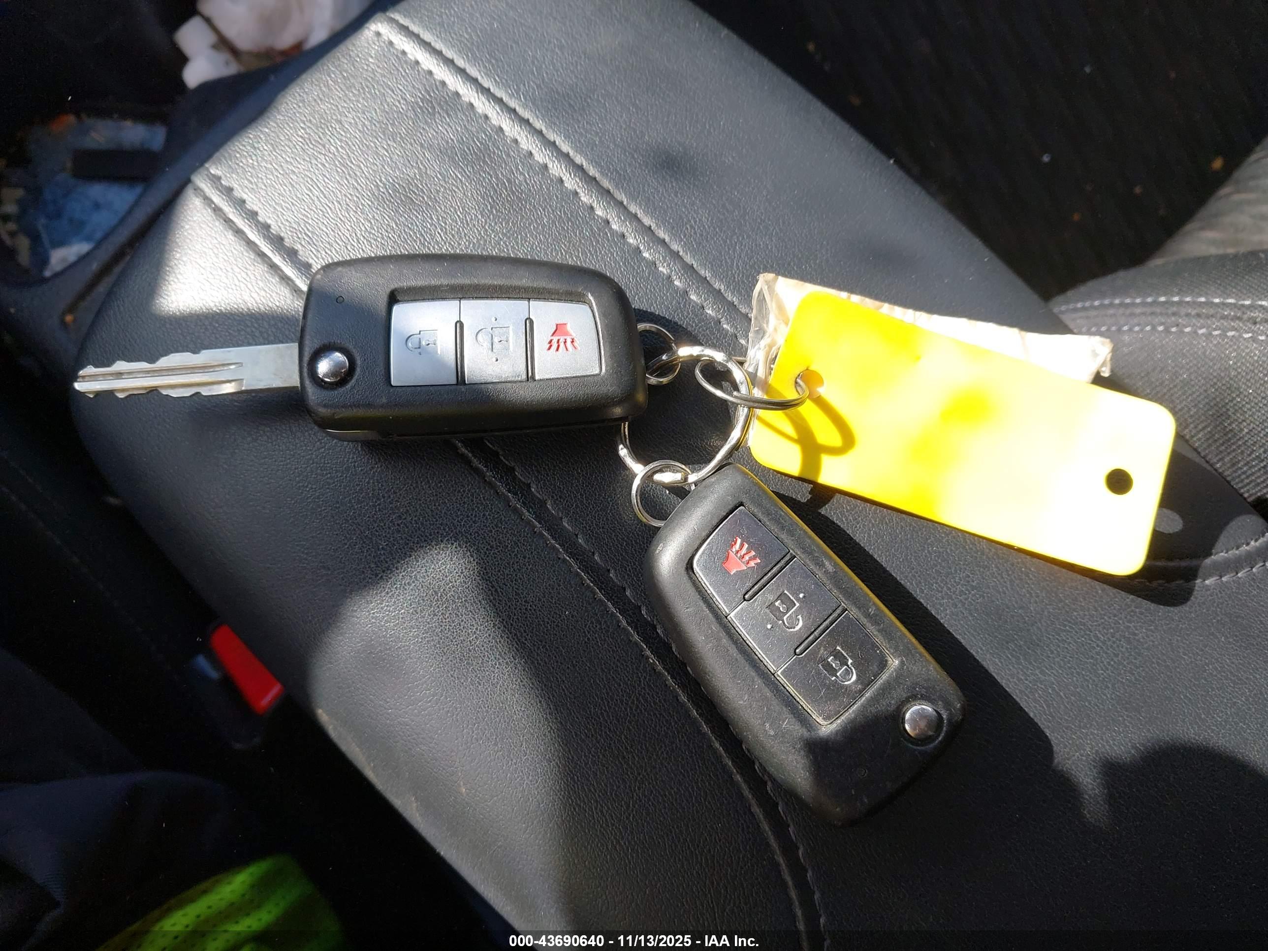 NISSAN ROGUE image 11