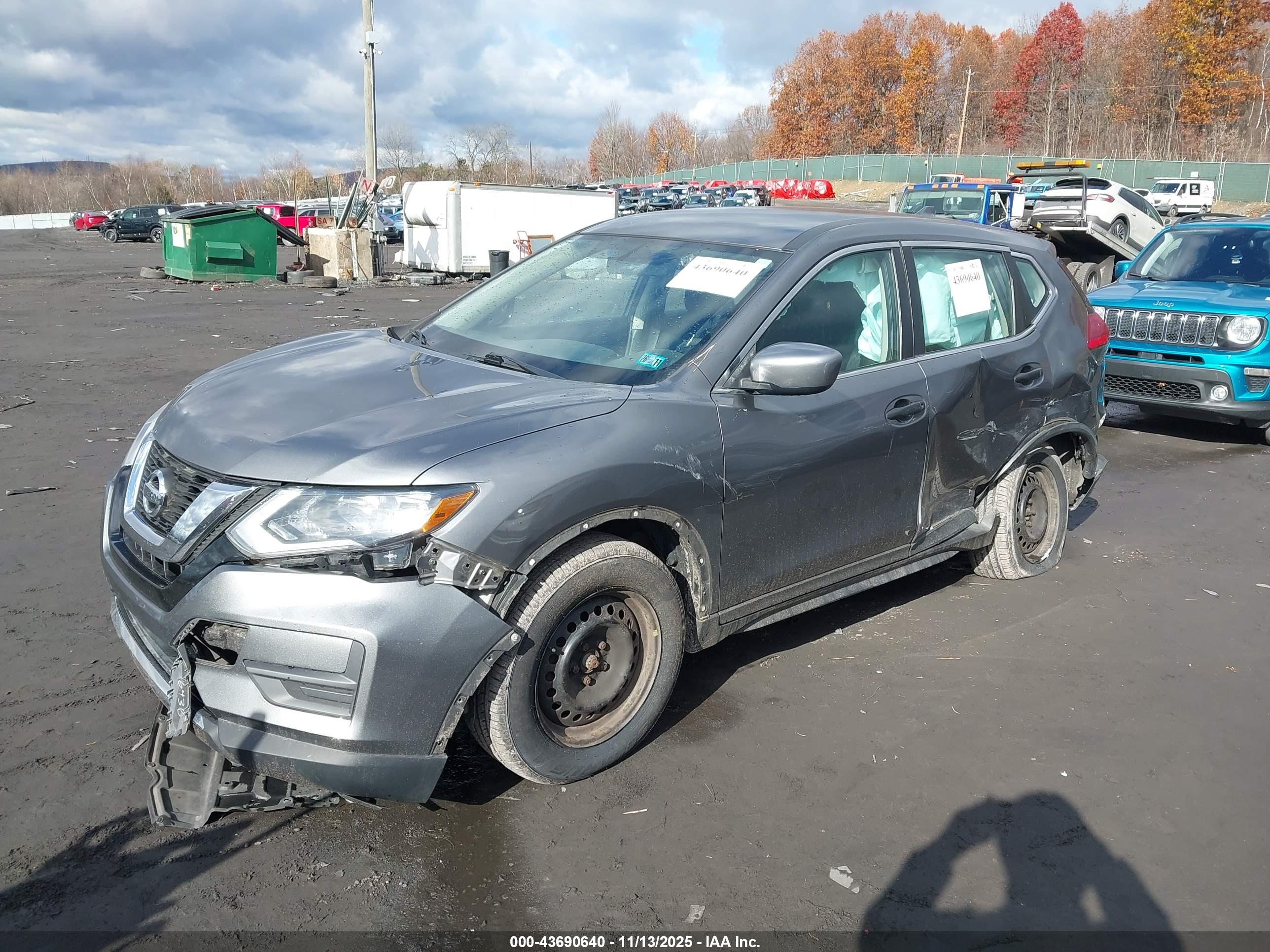 NISSAN ROGUE image 2