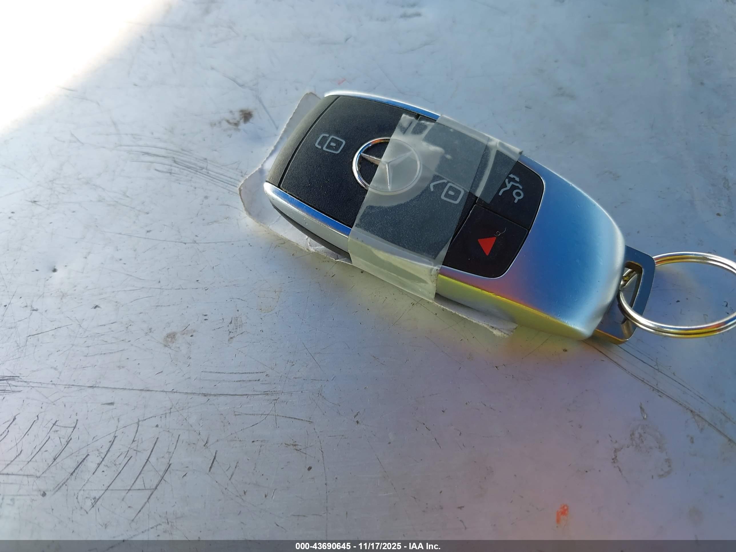 MERCEDES-BENZ CLA image 11