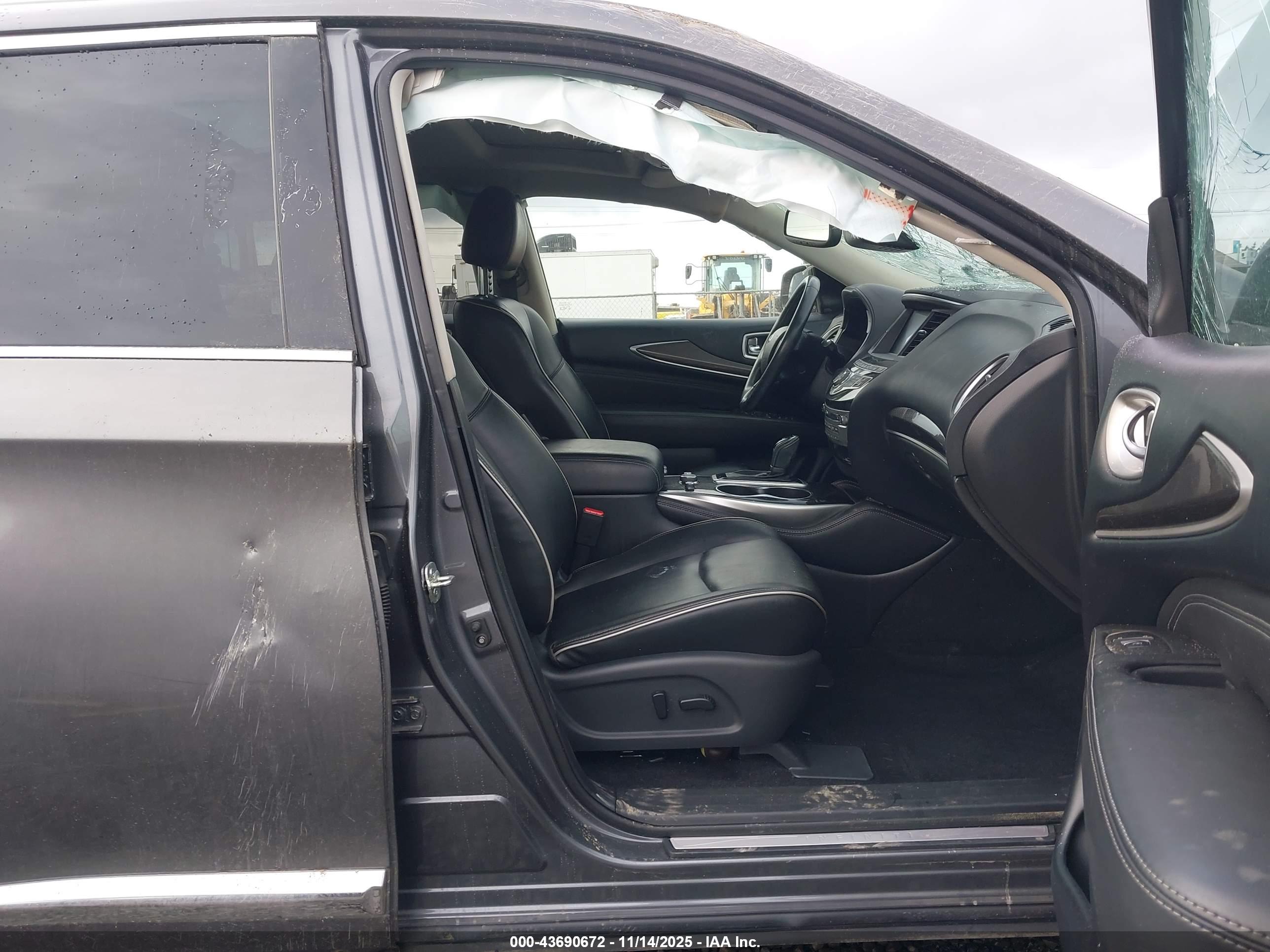 INFINITI QX60 image 5