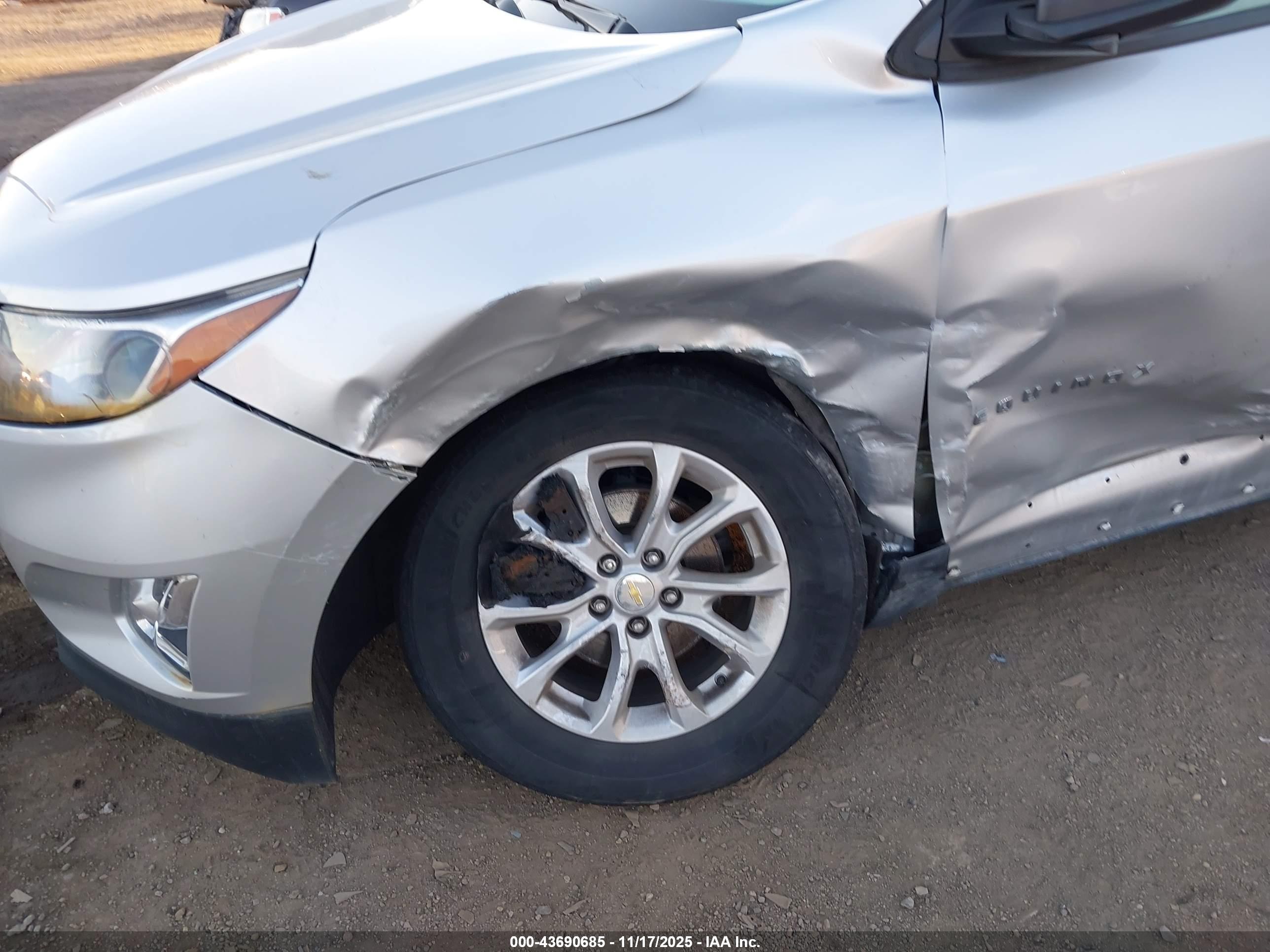 CHEVROLET EQUINOX image 6