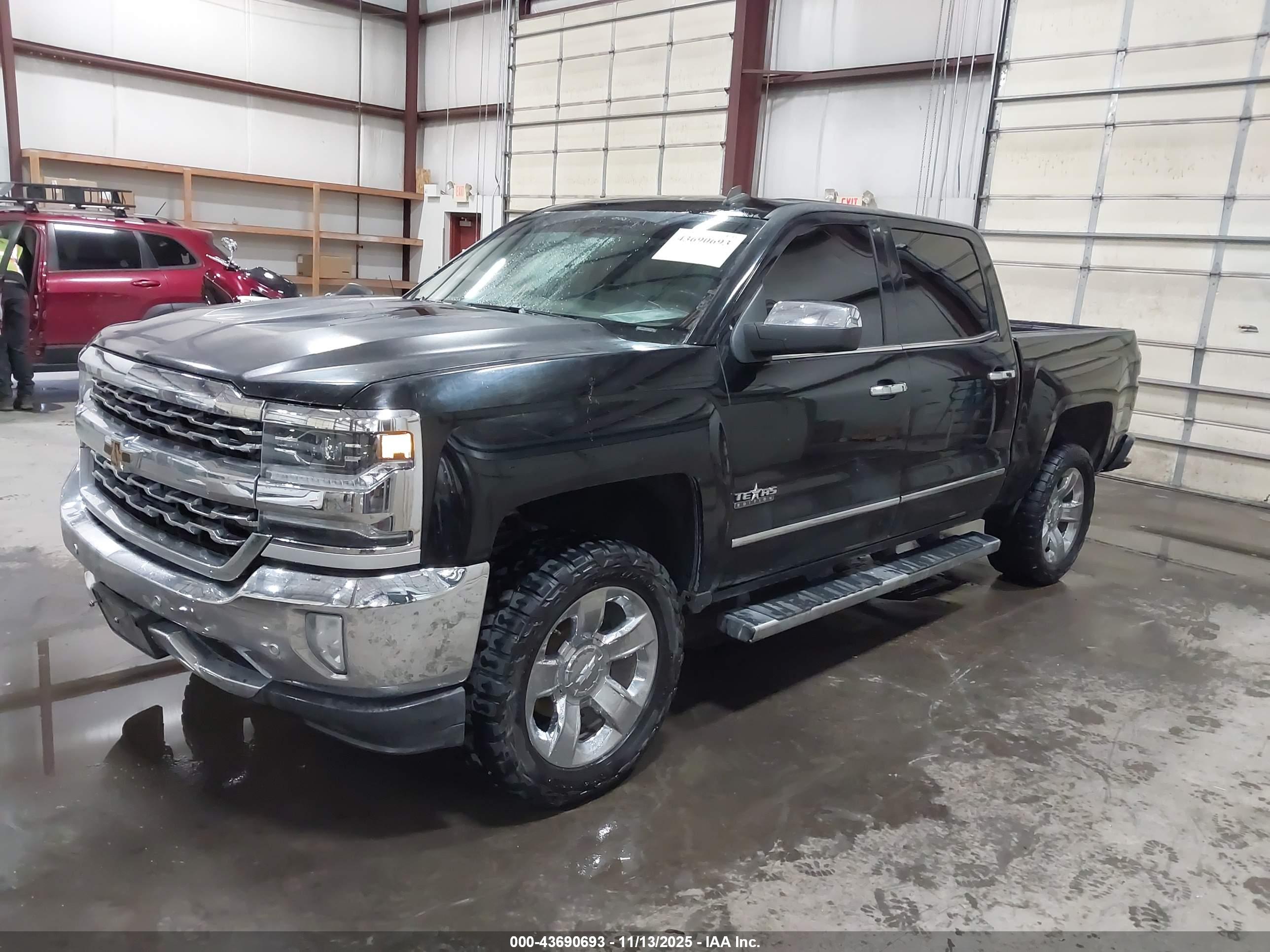 CHEVROLET SILVERADO image 2