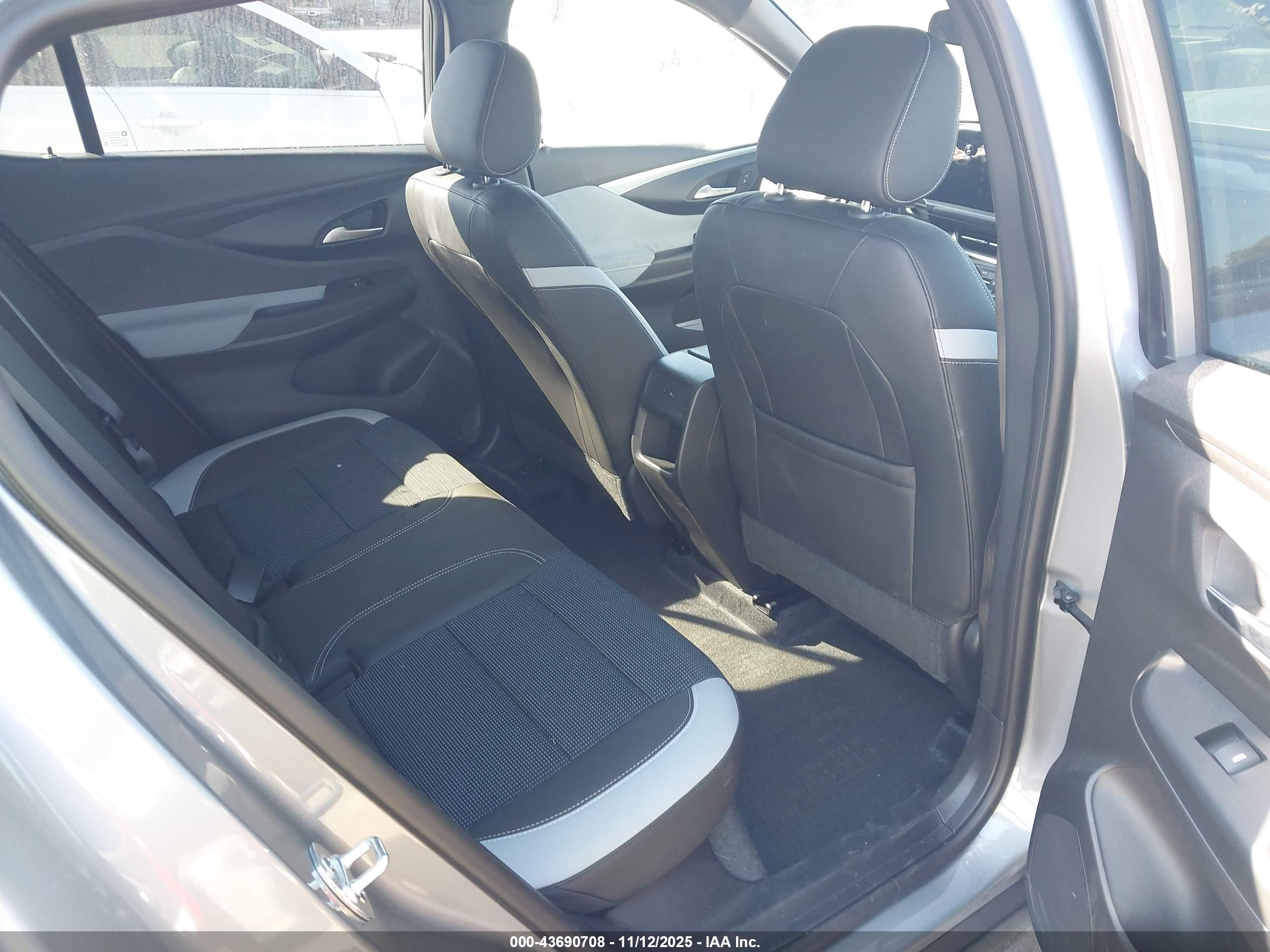 BUICK ENVISTA image 8