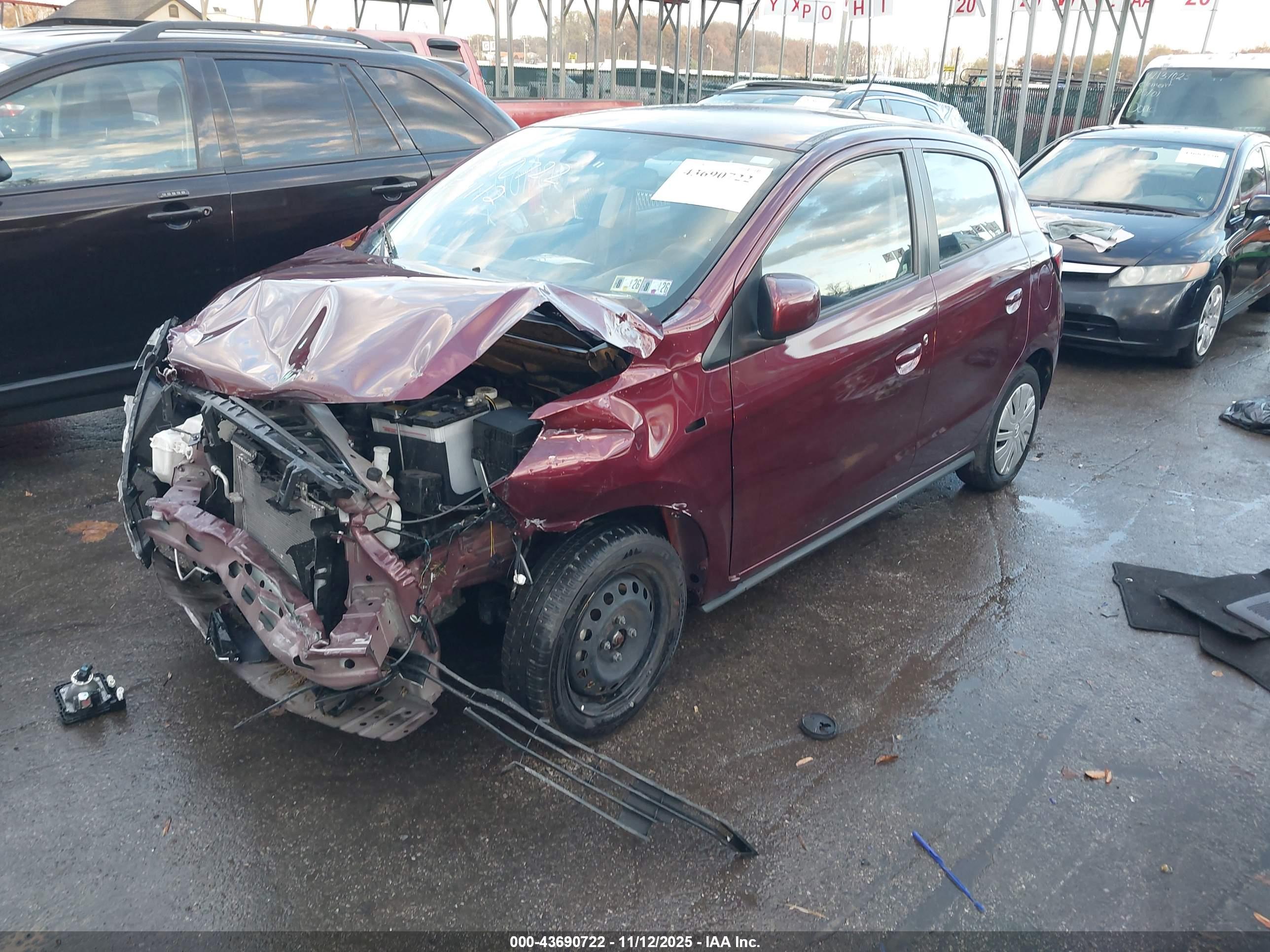 MITSUBISHI MIRAGE image 2