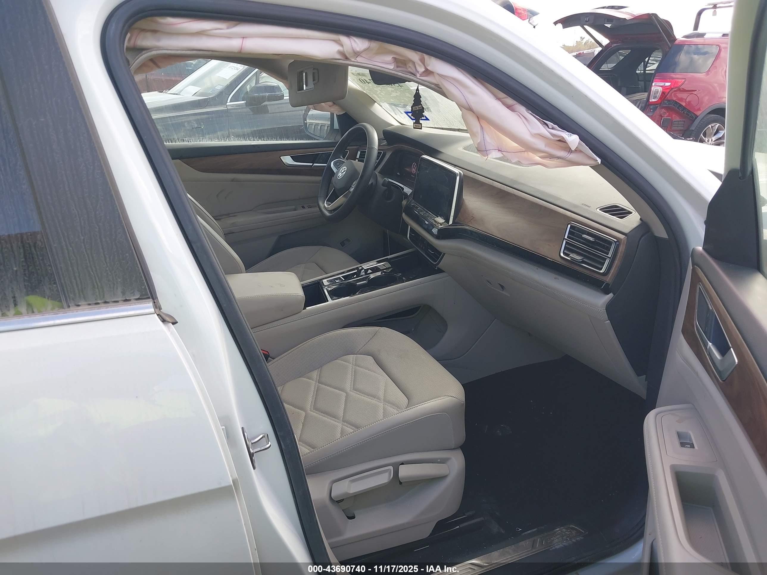 VOLKSWAGEN ATLAS image 5