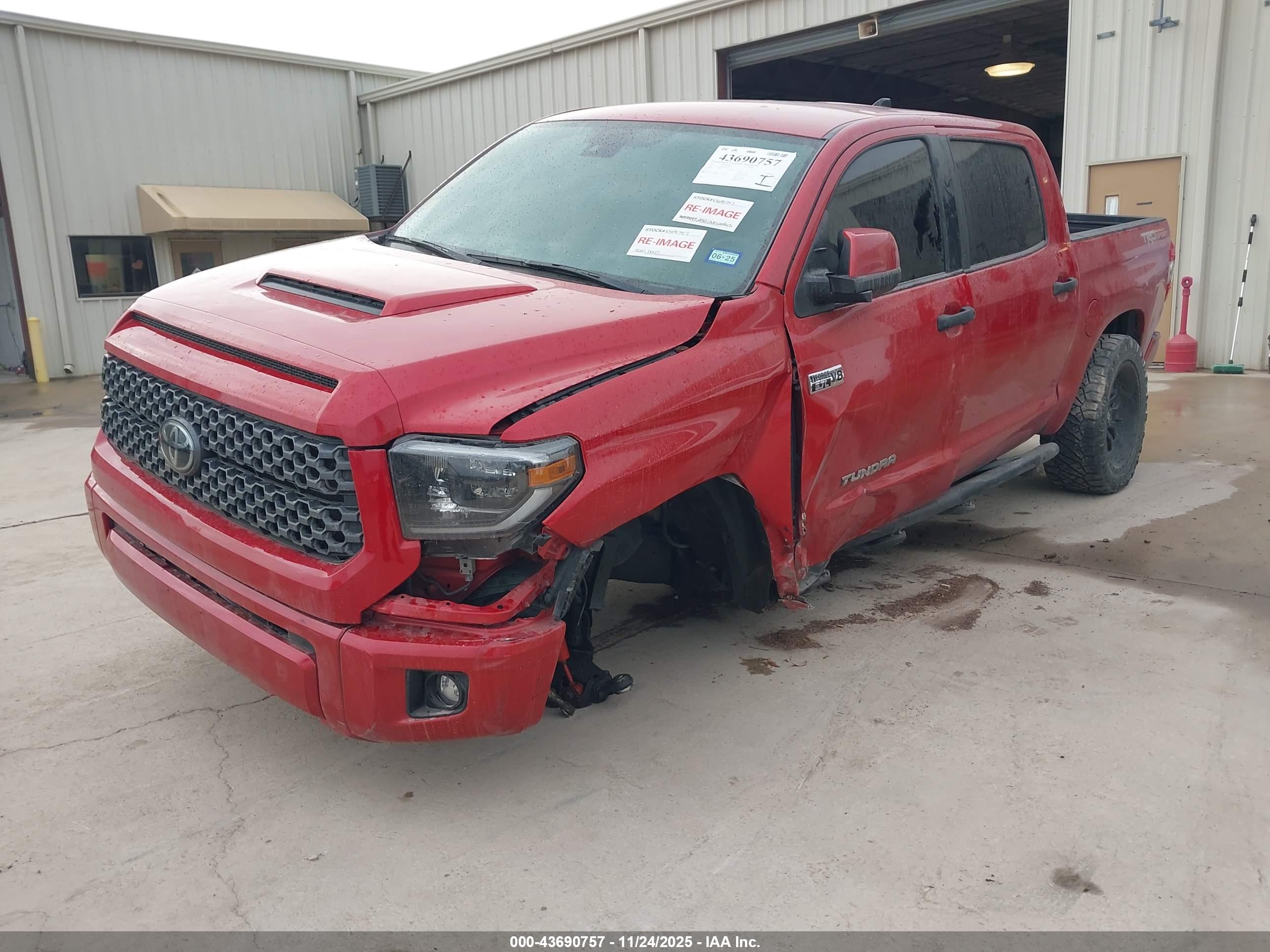 TOYOTA TUNDRA image 2