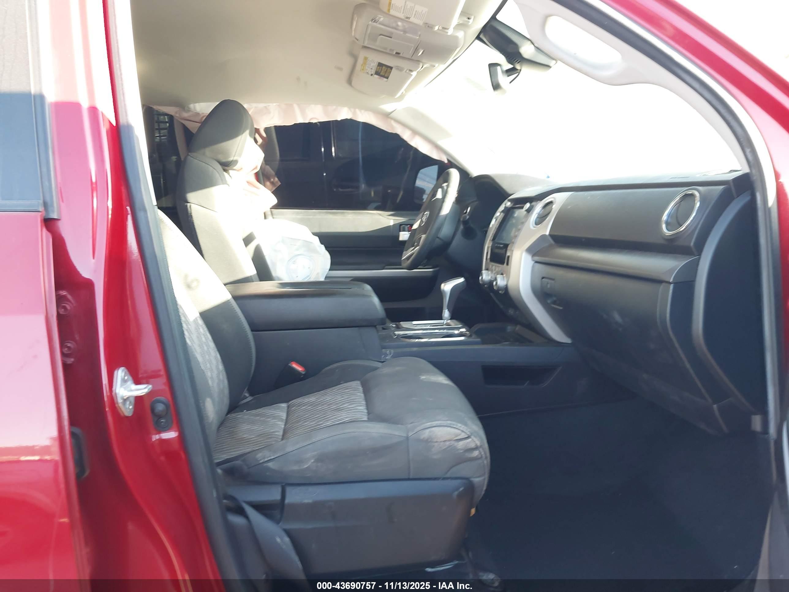 TOYOTA TUNDRA image 5