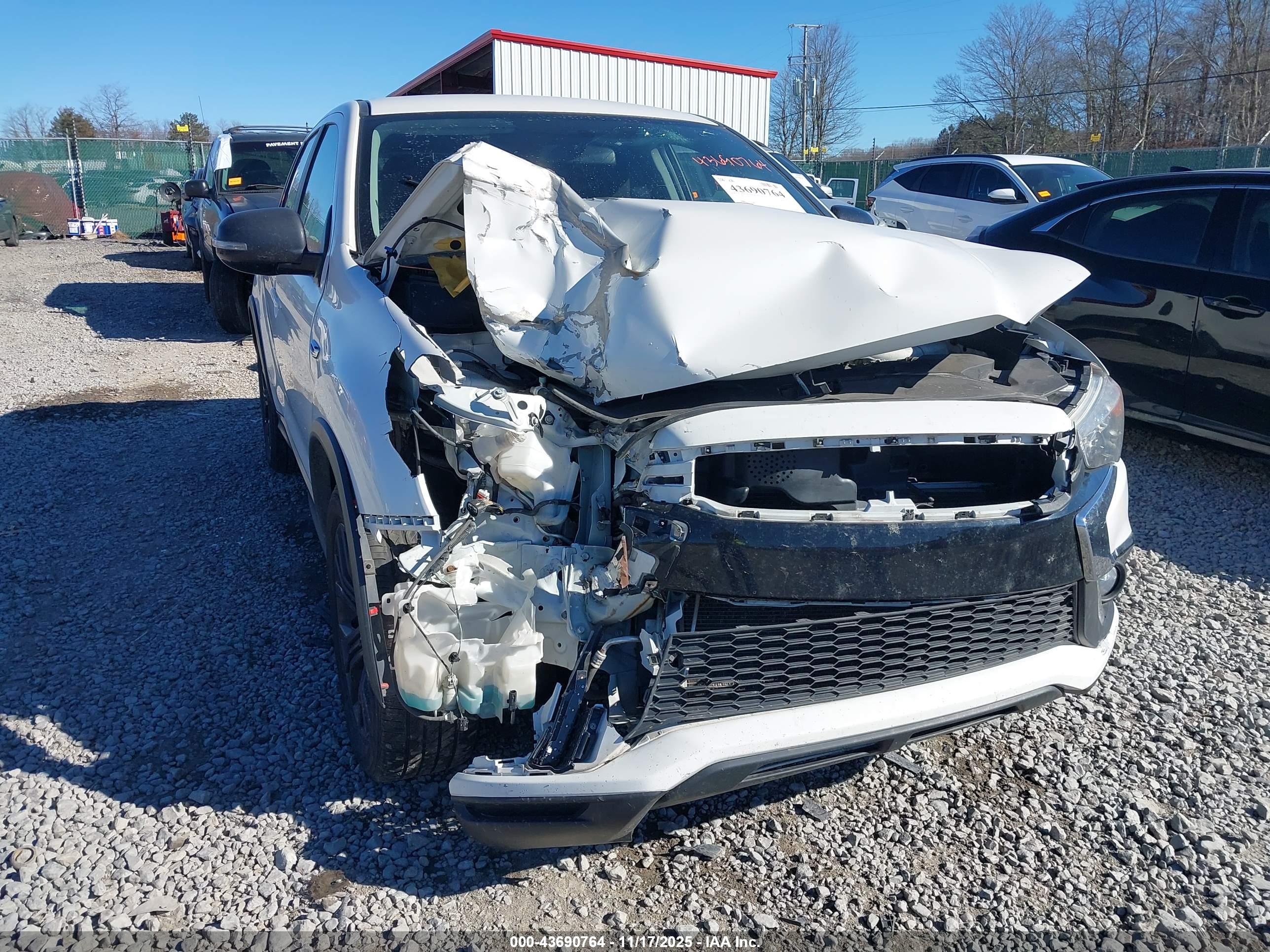 MITSUBISHI OUTLANDER image 6