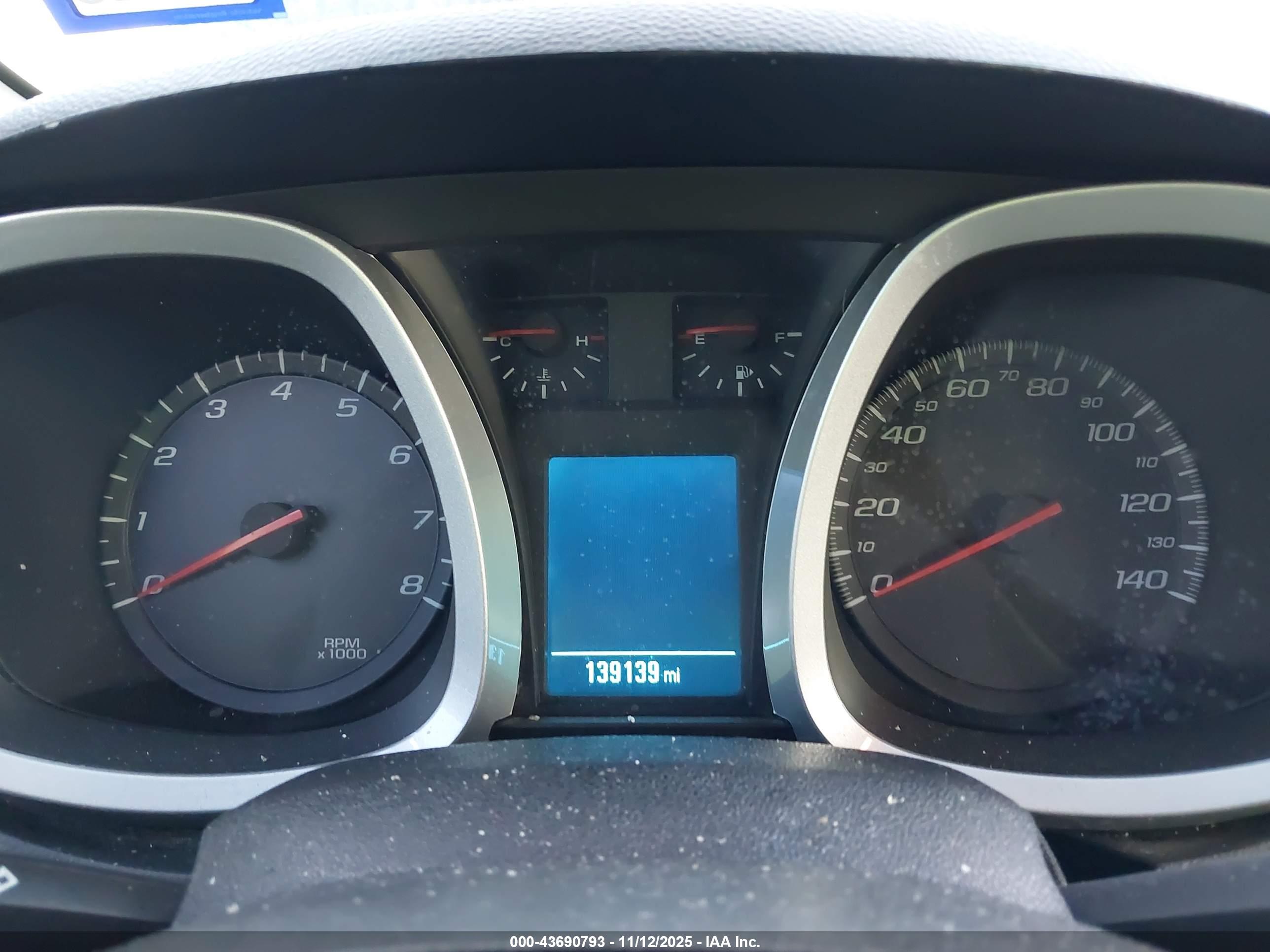 CHEVROLET EQUINOX image 7