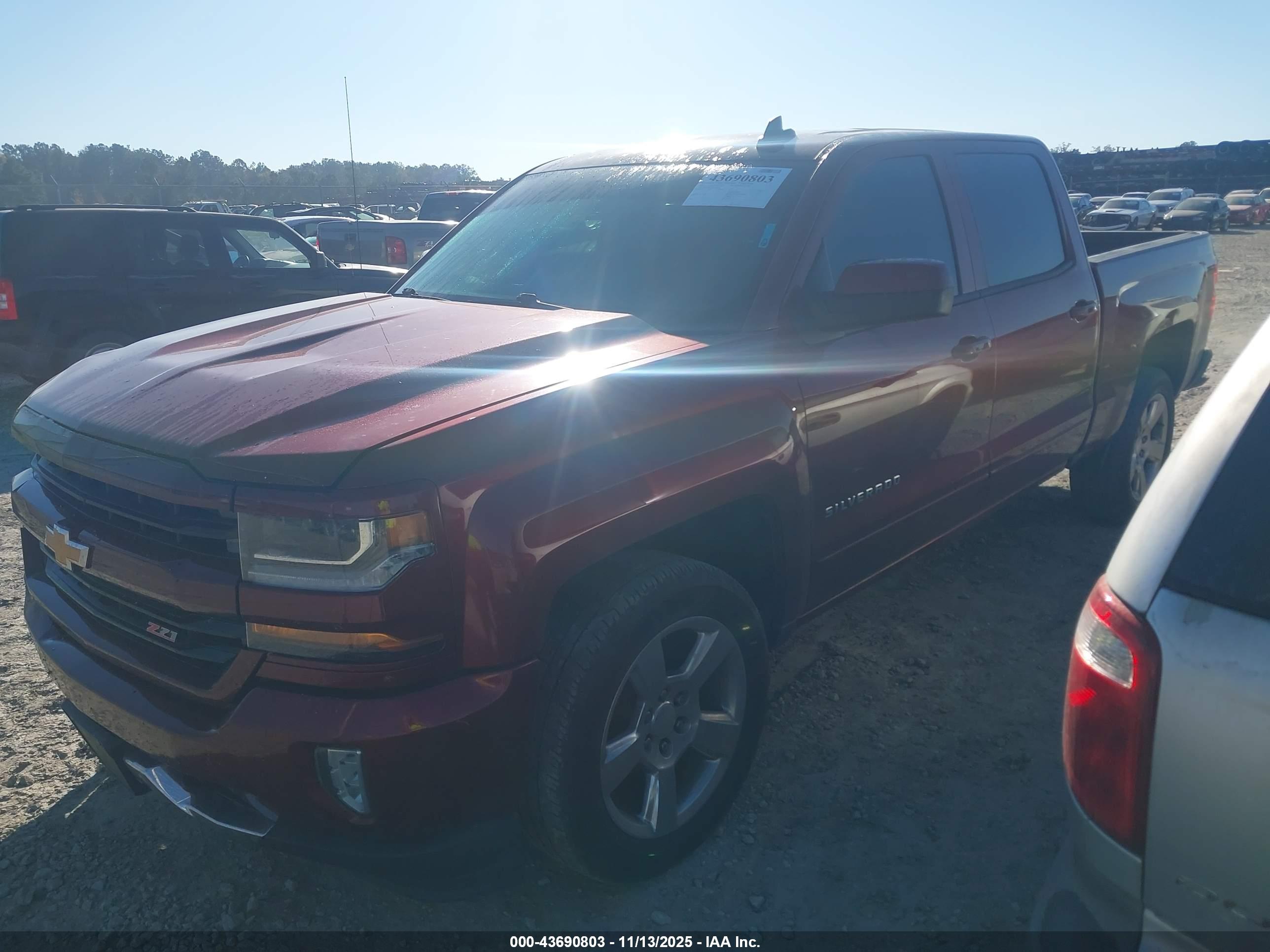 CHEVROLET SILVERADO image 2
