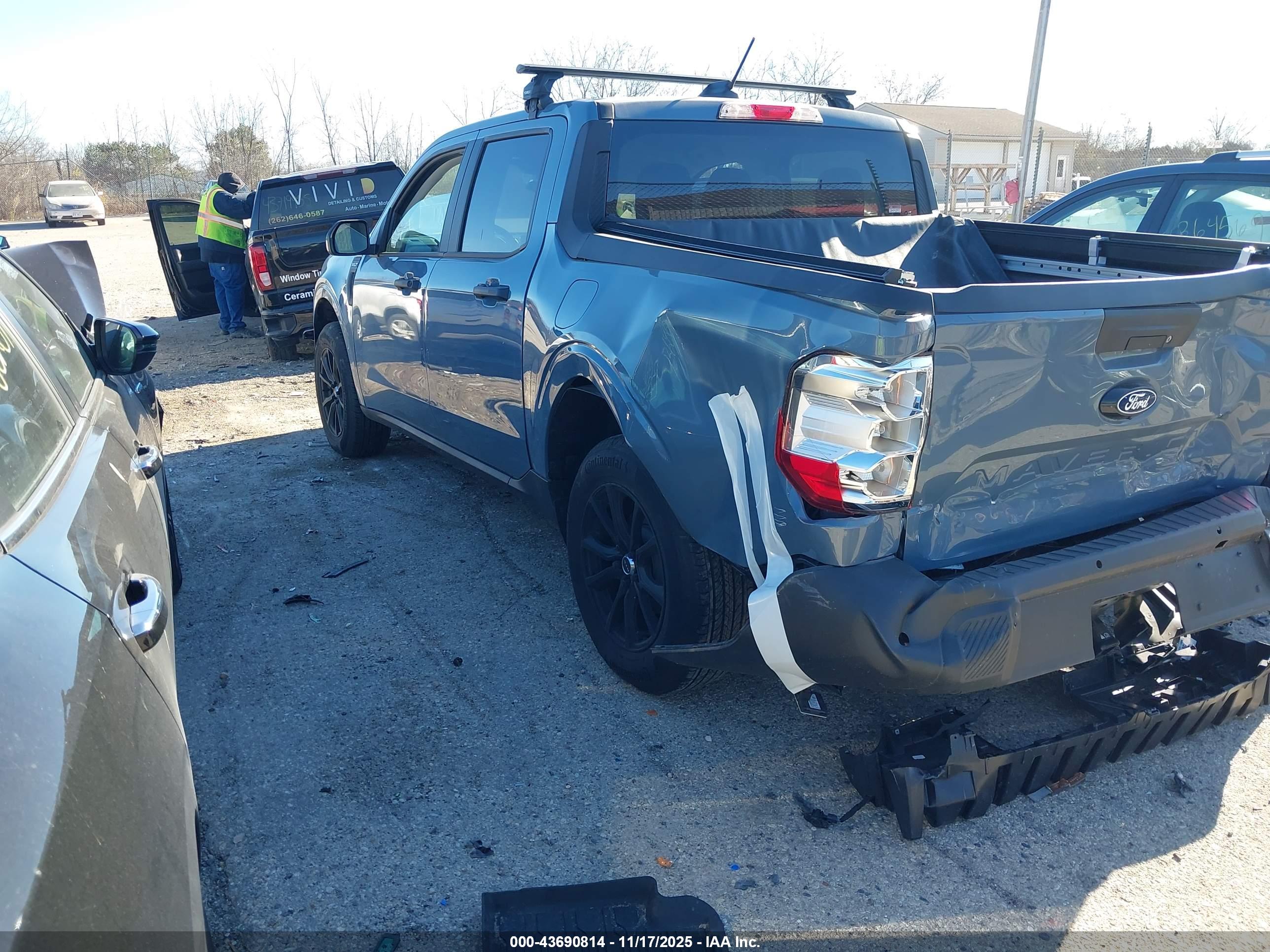 FORD MAVERICK image 3
