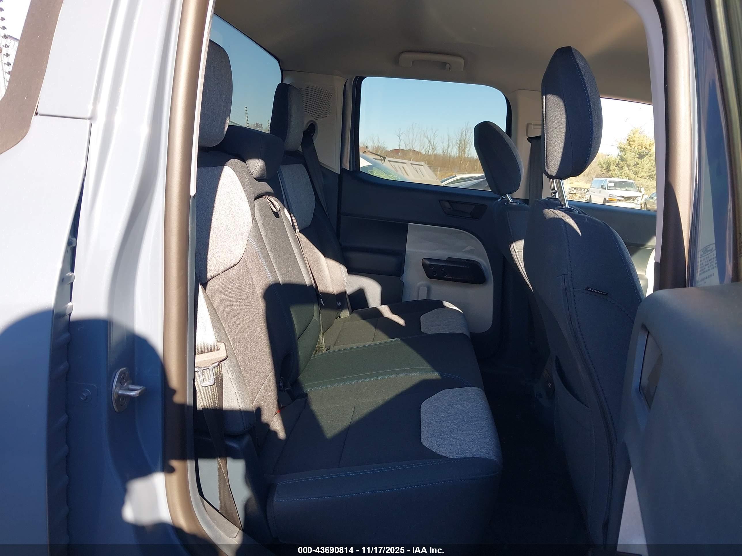FORD MAVERICK image 8